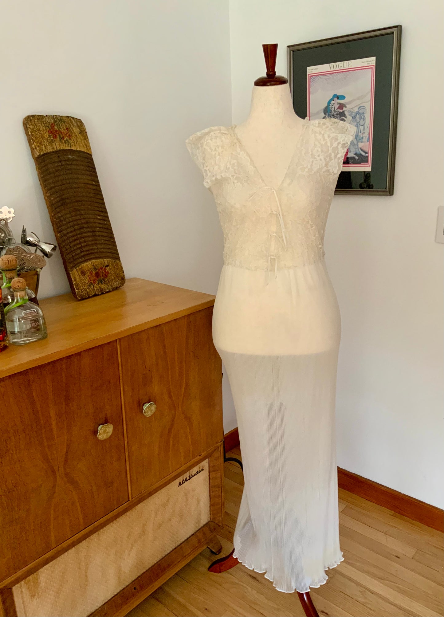 Lace & Pleated Chiffon Nightgown – Ethereal Old Hollywood Lingerie Dress- 40s - 40B3