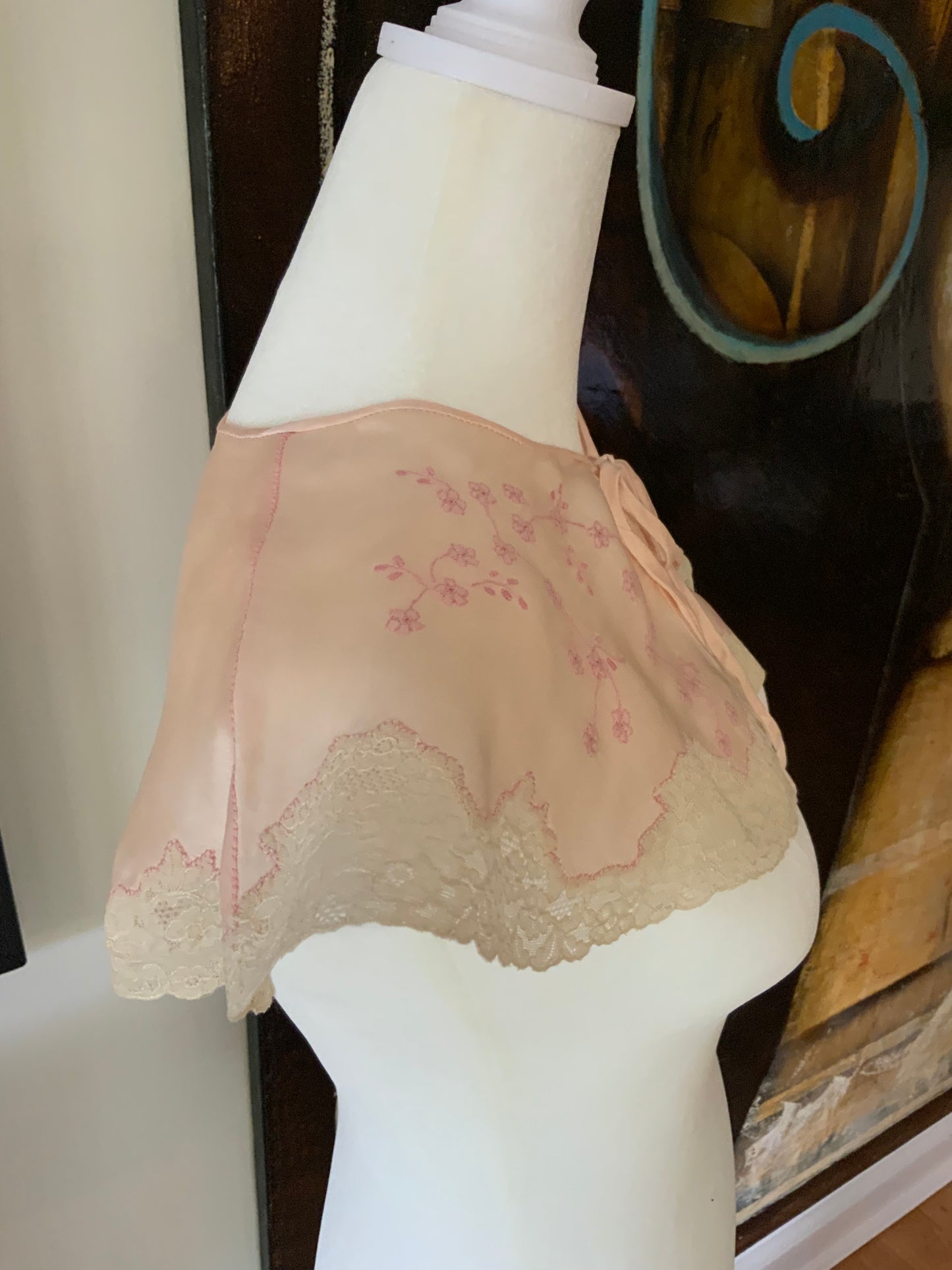 Silk Embroidered Cape - 20s - 20Ai