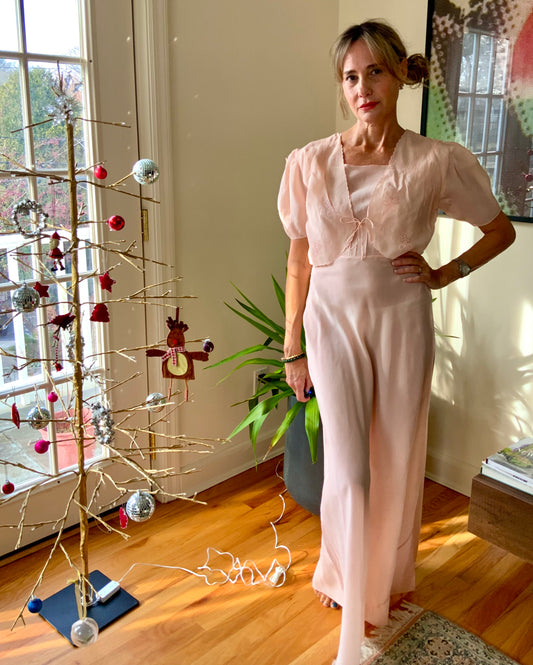 Silk. Nightgown - 40s - 40CC