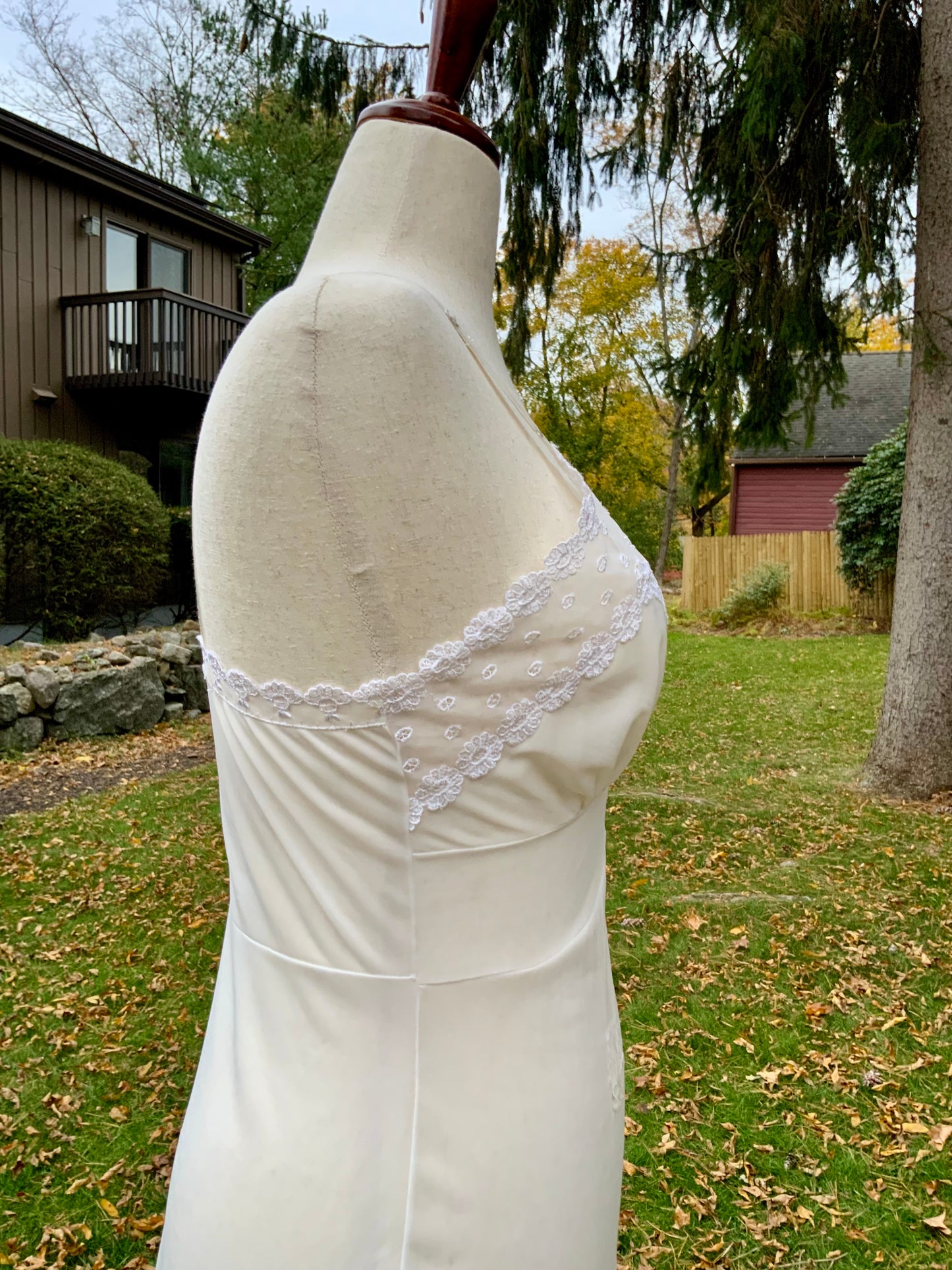 White Nylon & Lace Slip Dress | Mid-Century Lingerie | Pleated Tulle Hem | 50s- 50BR