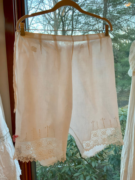 Antique Edwardian Cotton Bloomers with Hand Crochet Lace and “Rosita” Embroidery – c.1905–1915-ED68