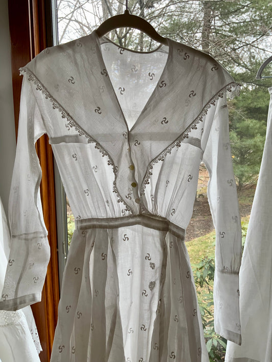Edwardian Lingerie Dress 1915–1925 Sheer Embroidered Cotton with Lace Detail-ED73