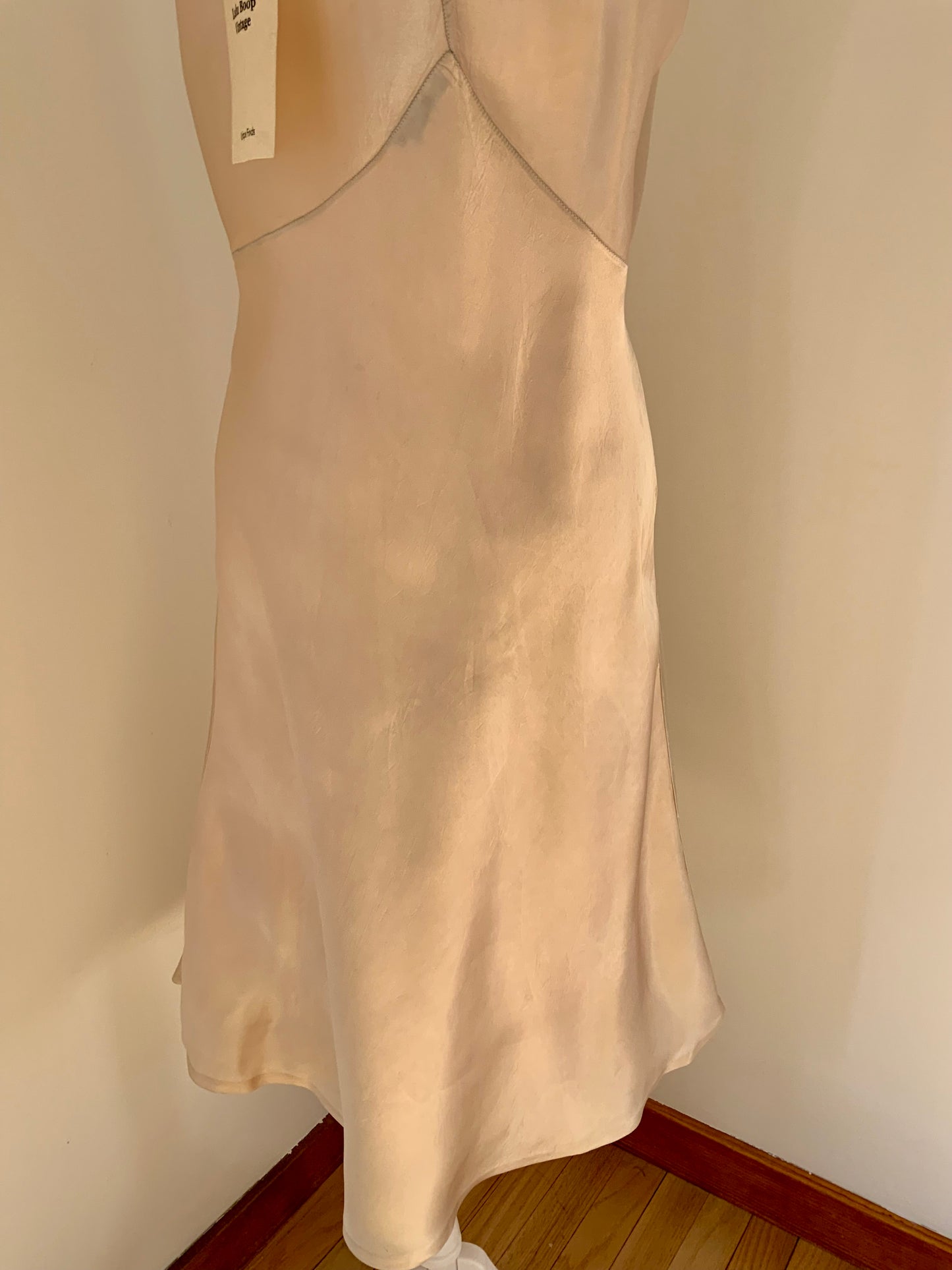 Vintage Silk Slip Dress – Hand Dyed Champagne and Grey with Lace Bodice & Satin Ribbon
- 40Pi