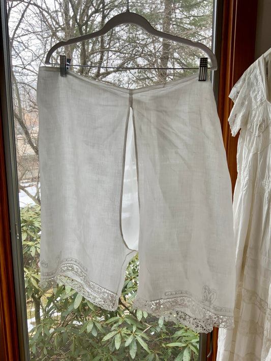 Antique Edwardian Split Bloomers with Hand Embroidered Birds & Monogram – Lace Trim Cotton Batiste Drawers c.1905–1915