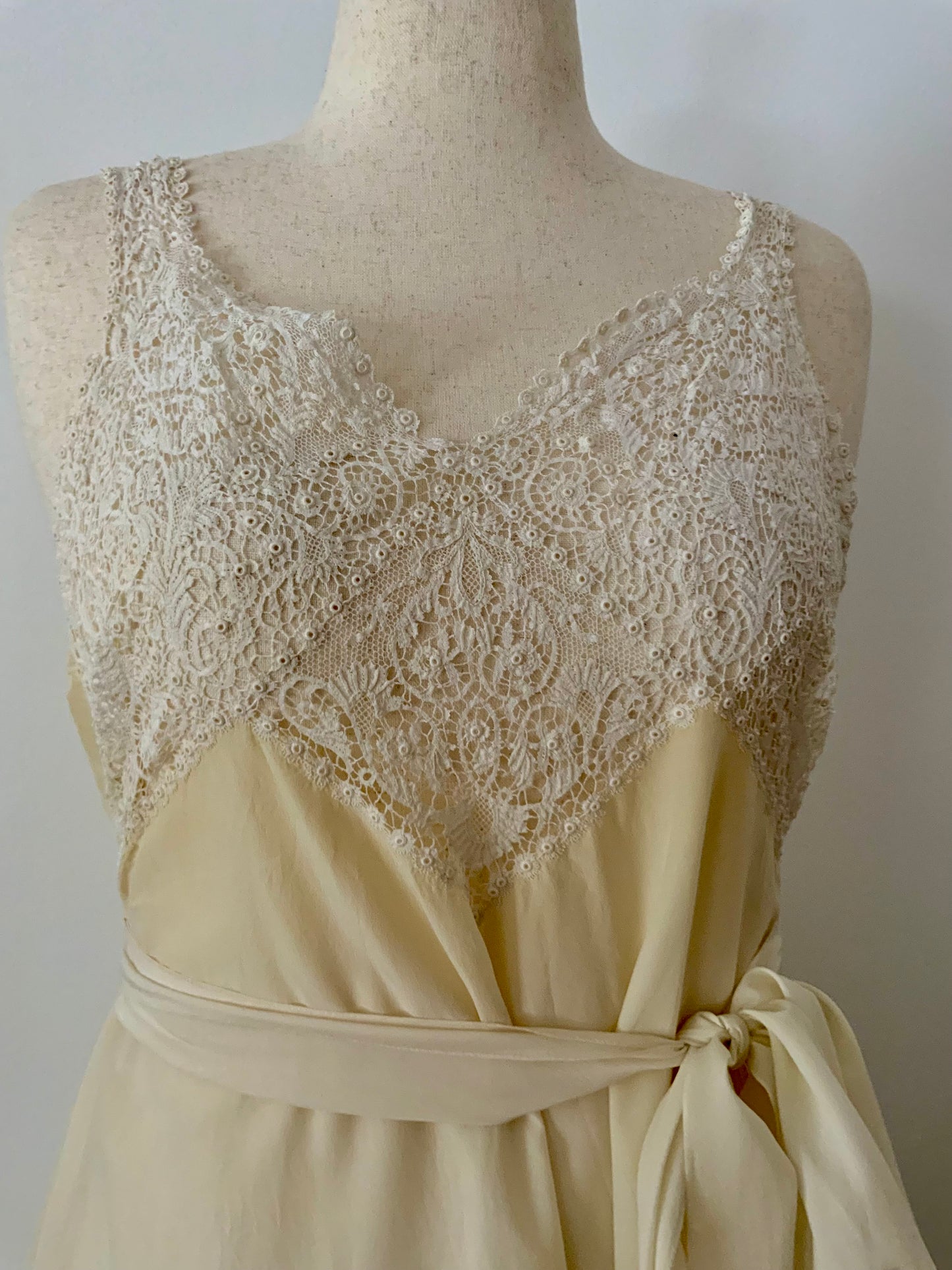 Vintage 1940s Bridal Silk Nightgown / Trousseau Gown / Honeymoon Negligee-40B5