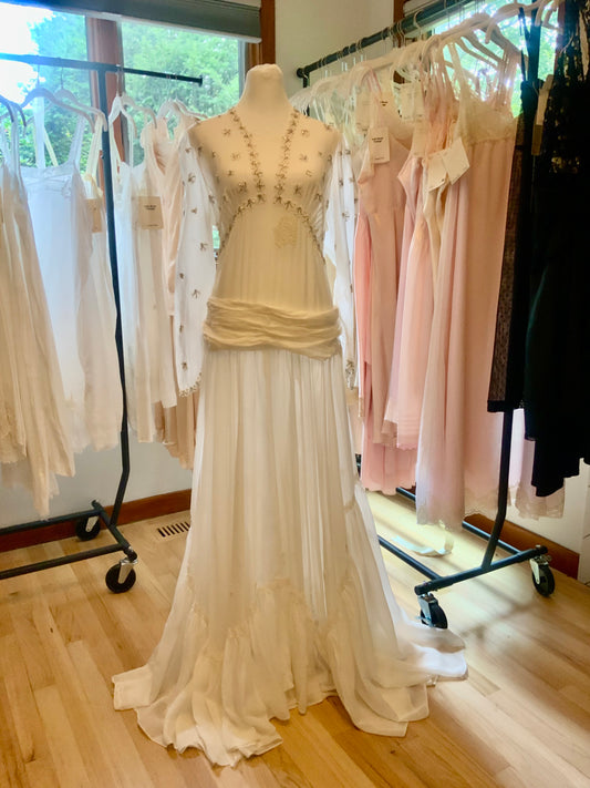 Circa 1940s Ivory Chiffon Wedding Gown with Beaded Shell Motifs and Lace Appliqués.40CH.