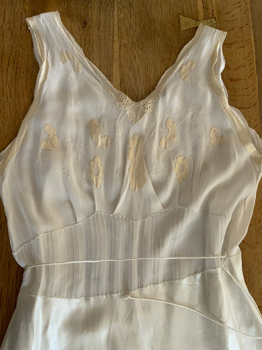 Bridal Nightgown White Satin - 40s - 40I