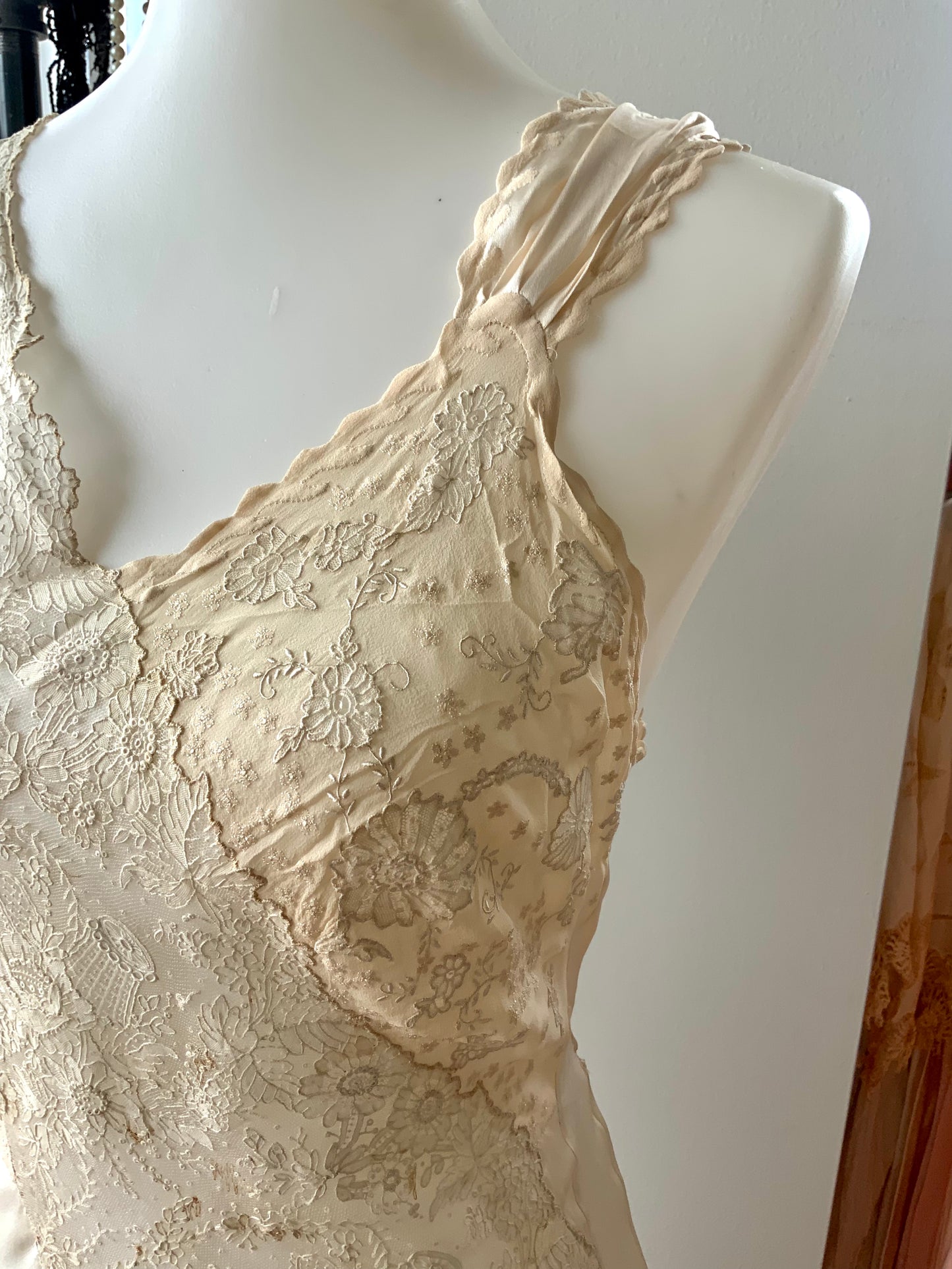 Exquisite Silk Bridal Nightgown - 40s