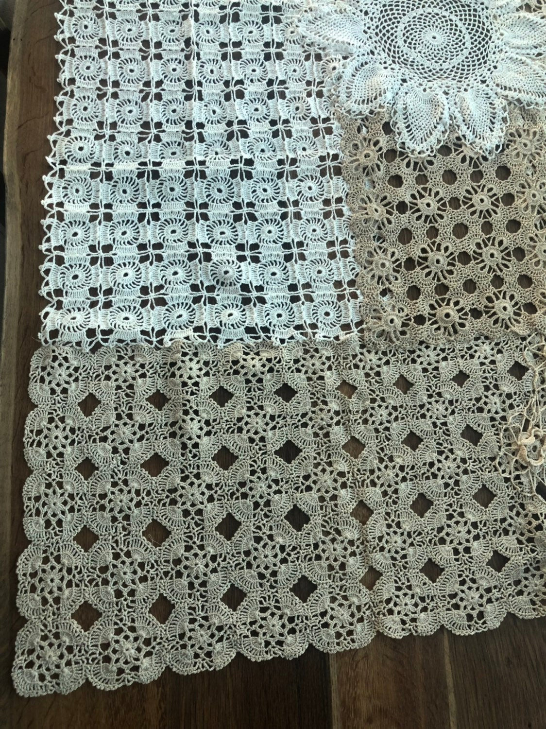 Vintage Doilies Tablecloth - LuluBoopVintage