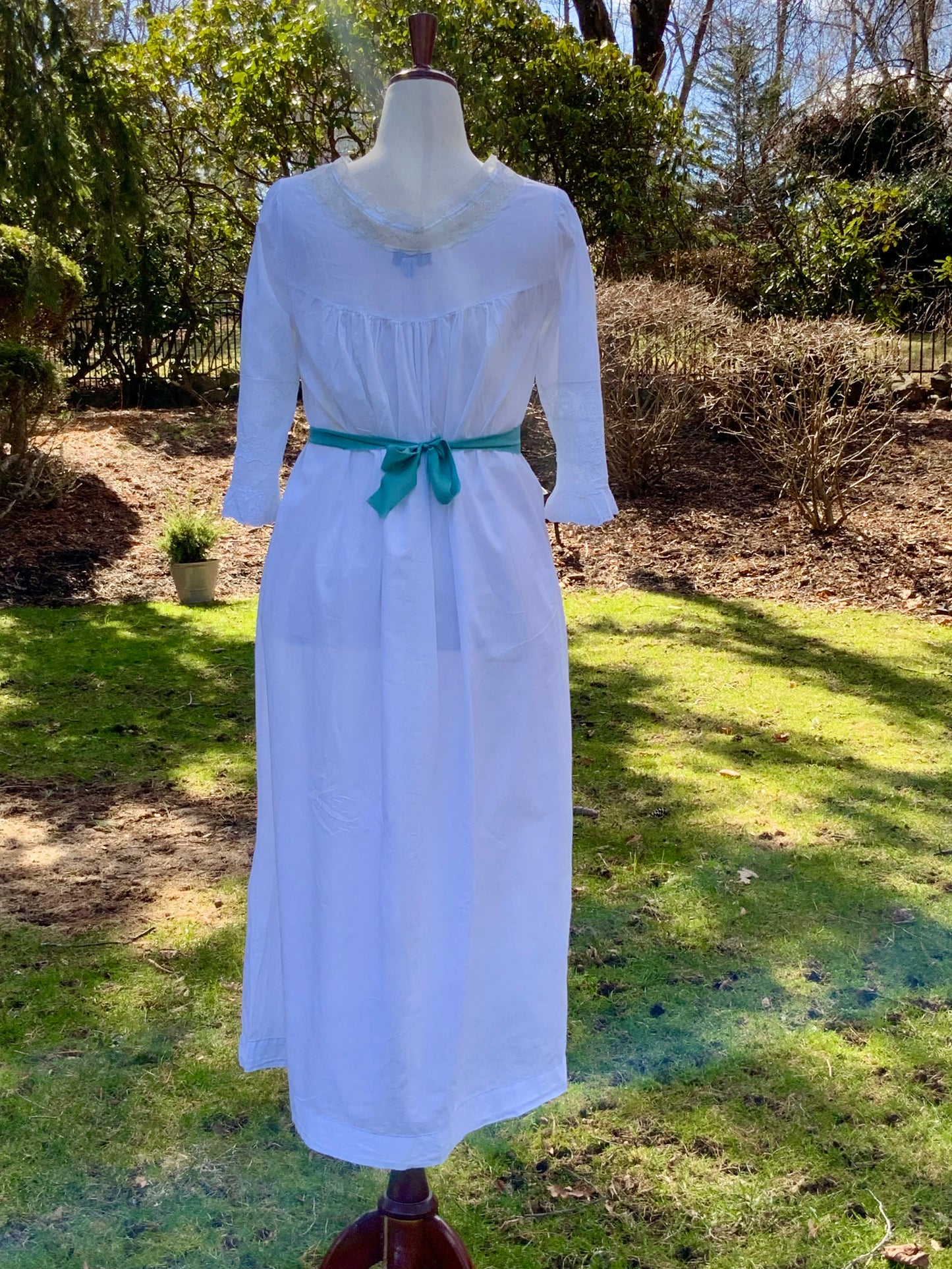 Vintage 1970s Christian Dior Lingerie White Cotton Lace Nightgown Dress | Romantic Edwardian Revival-70Z