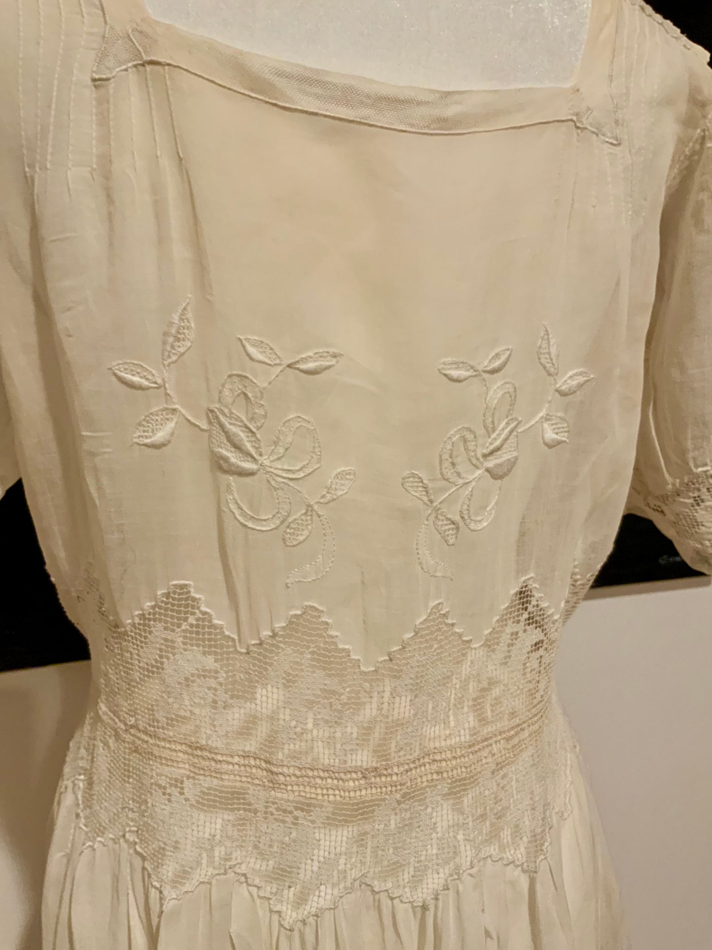 Edwardian Tea Dress in with Handmade Lace & Embroidery | c.1905–1915 - ED30