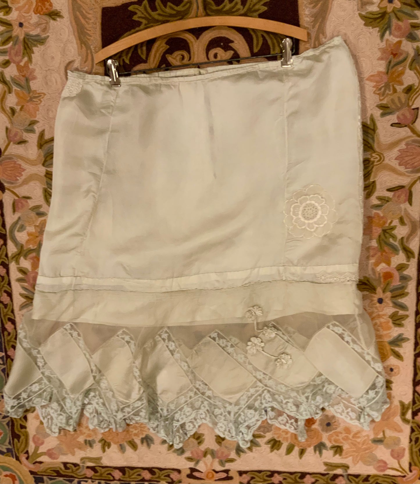Edwardian Silk Petticoat Skirt c.1910s | Oppenheim, Collins & Co.-ED33