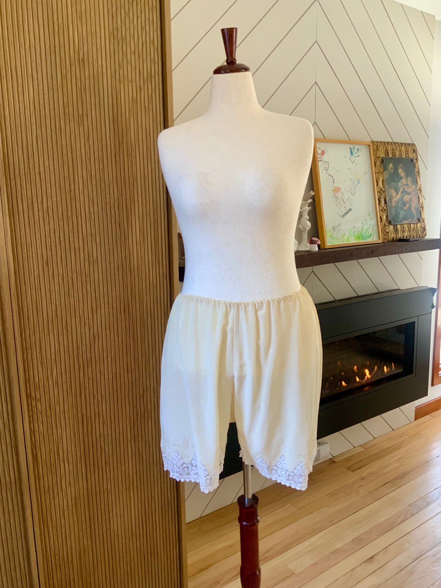 Edwardian Antique Pantalettes • Antique Bloomers • Victorian Drawers • Cotton Lace Lingerie • Pre-WWI Underwear-ED51