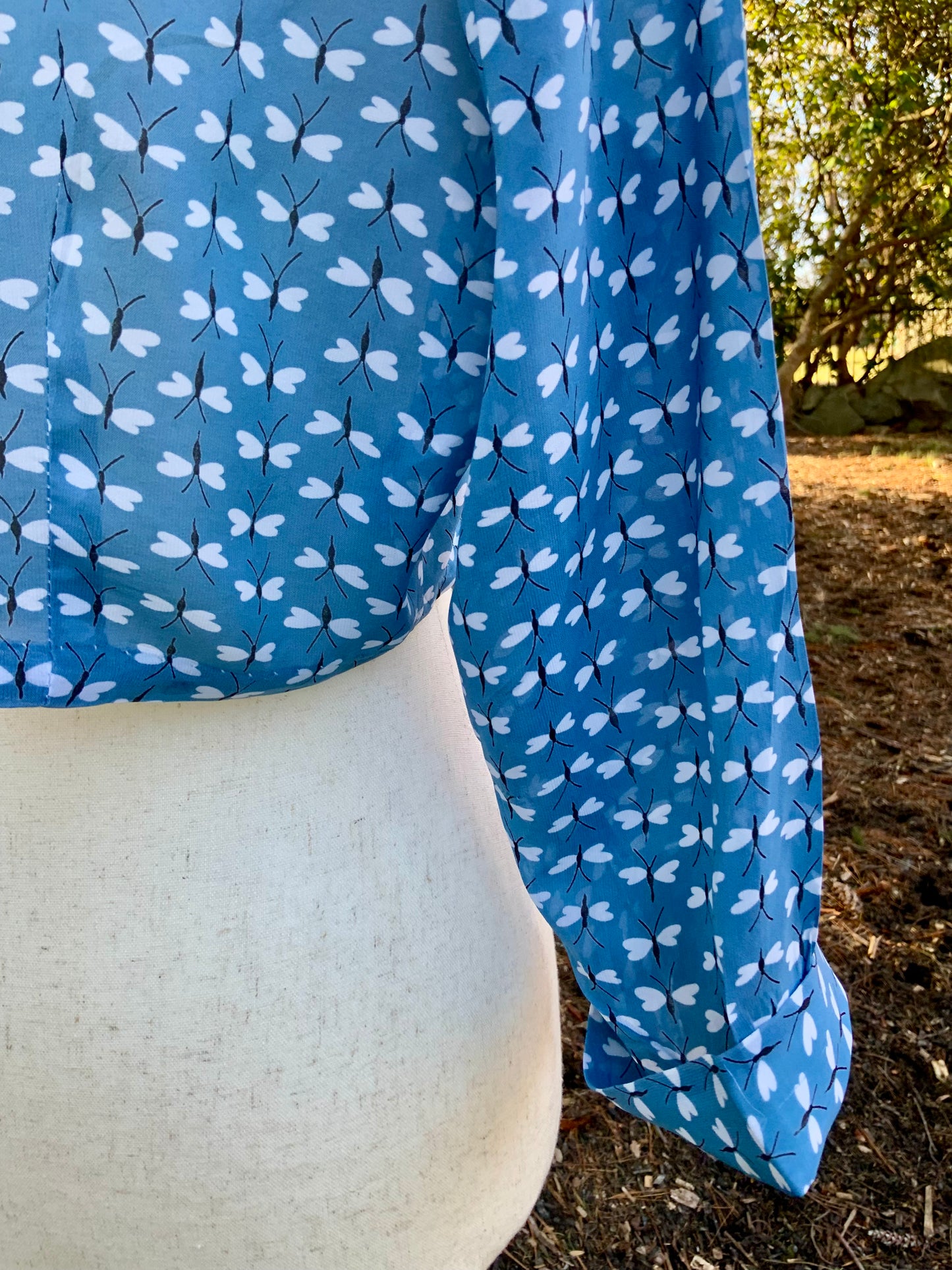 Vintage 1940s Dragonfly Print Rayon Cropped Jacket – Novelty Print Blue Lounge Bolero – Mid Century Resort Wear-40R