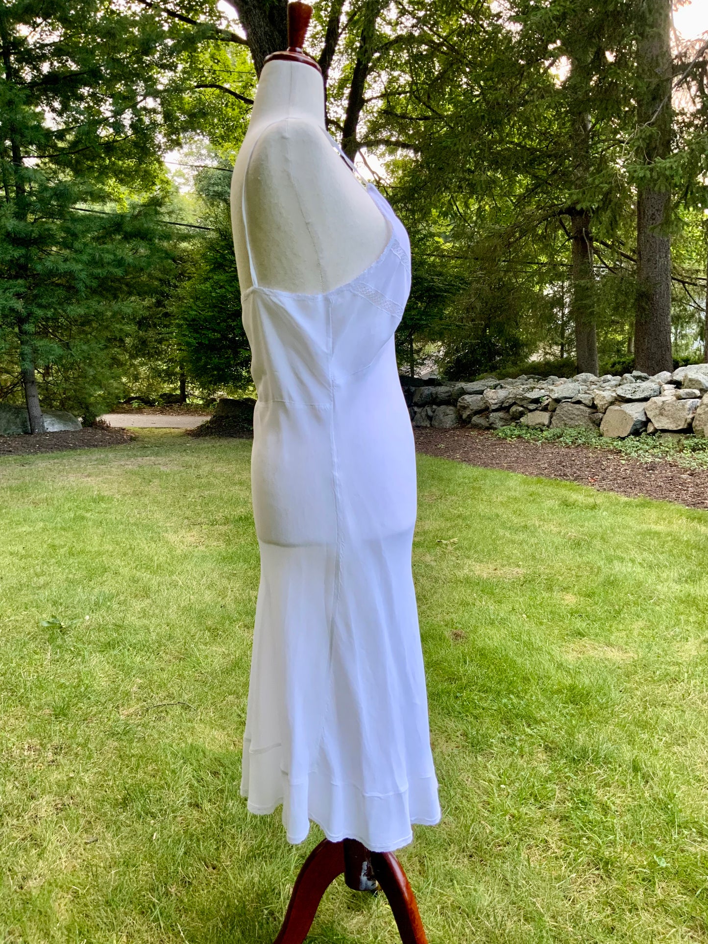 1940s White Slip Dress. Pleated Lace Bodice. Bias Cut. Double Flounce Hem
-30CP