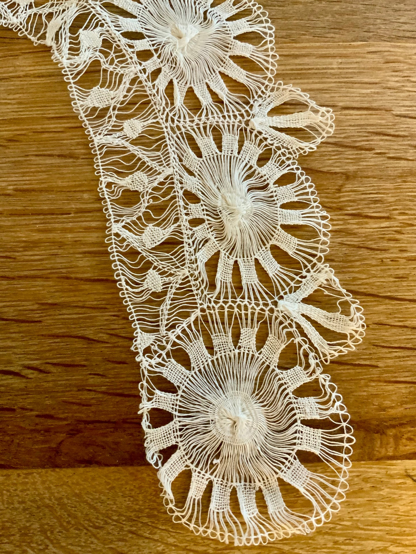 Antique Lace Collar Edwardian Tape Lace Rosette Design Handmade Delicate