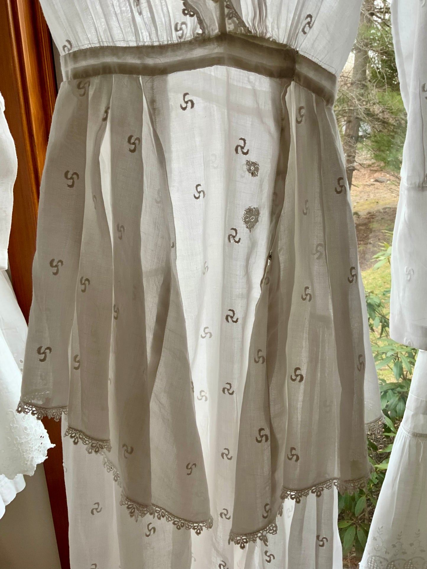 Edwardian Lingerie Dress 1915–1925 Sheer Embroidered Cotton with Lace Detail-ED73