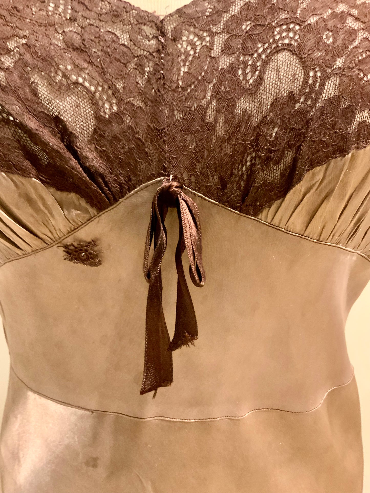 Hand Dyed 1930s-40s Bias Cut Satin Slip Dress | Chocolate Lace | Old Hollywood Lingerie
-30CB