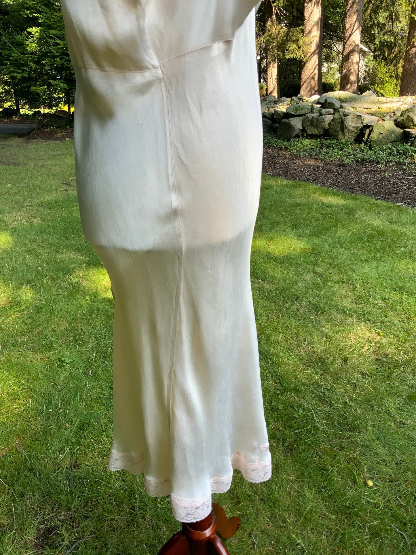 1940s Pink Embroidered Satin Slip Dress. Ivory Lace Lingerie. Romantic Boudoir Gown.40CA