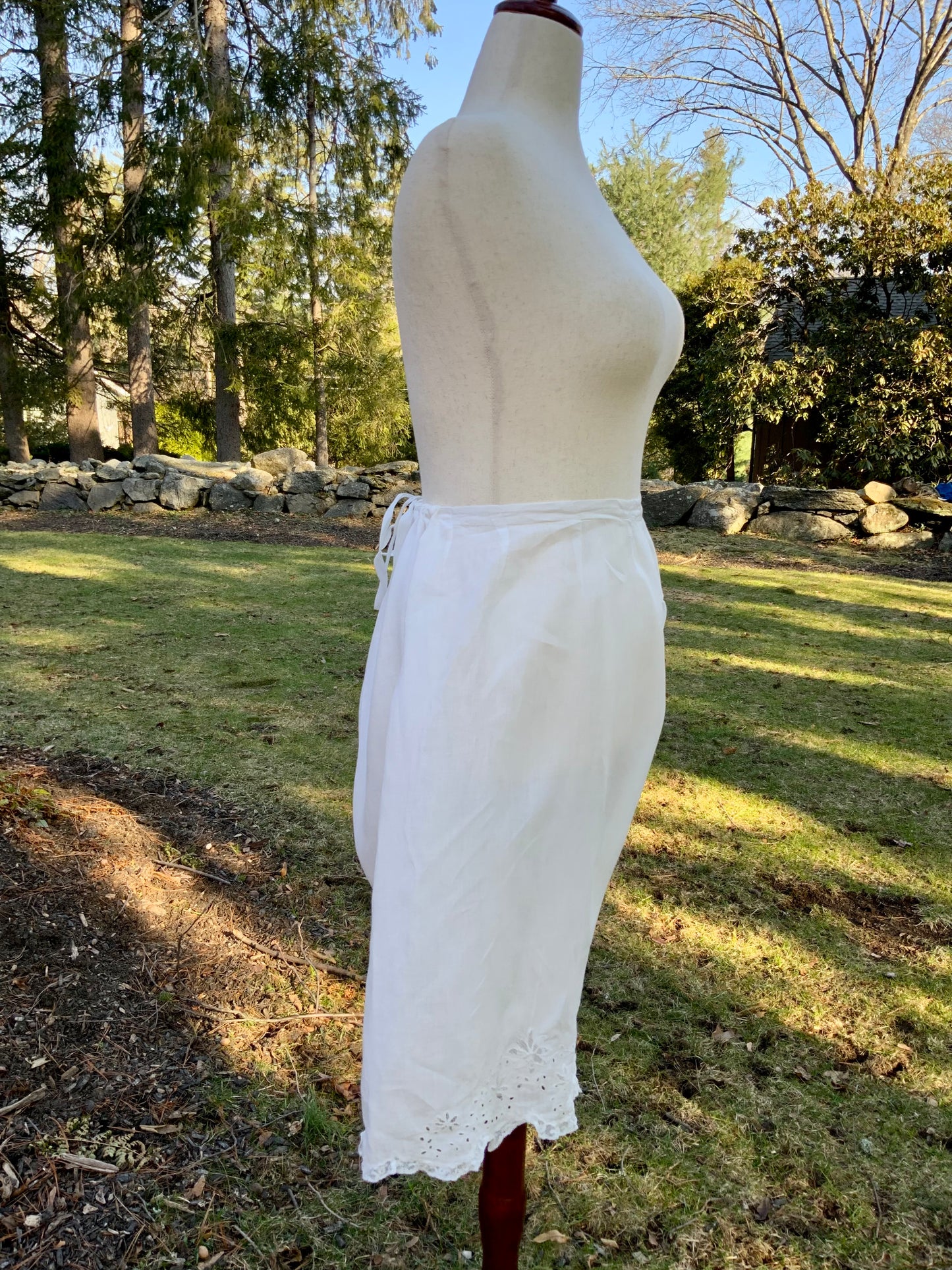 Antique Edwardian Split Drawers Bloomers – White Cotton Lingerie Pants with Hand Embroidery & Lace Hem – Early 1900s-ED71