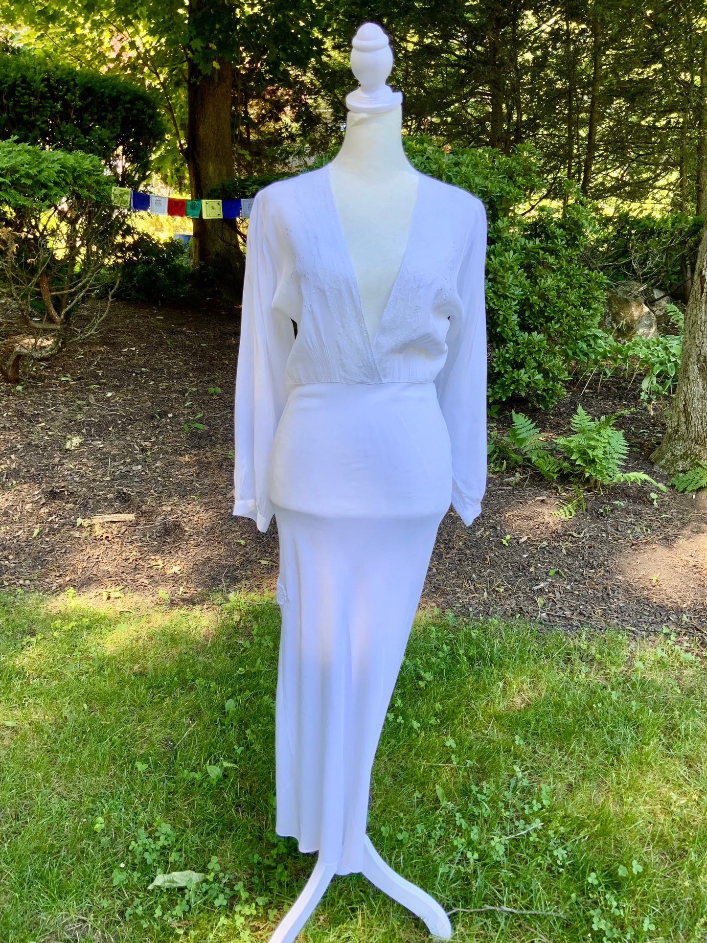 Vintage Ivory Silk Satin Long Sleeve Bridal Gown | Deep V-Neck Lace Maxi Dress-70BD