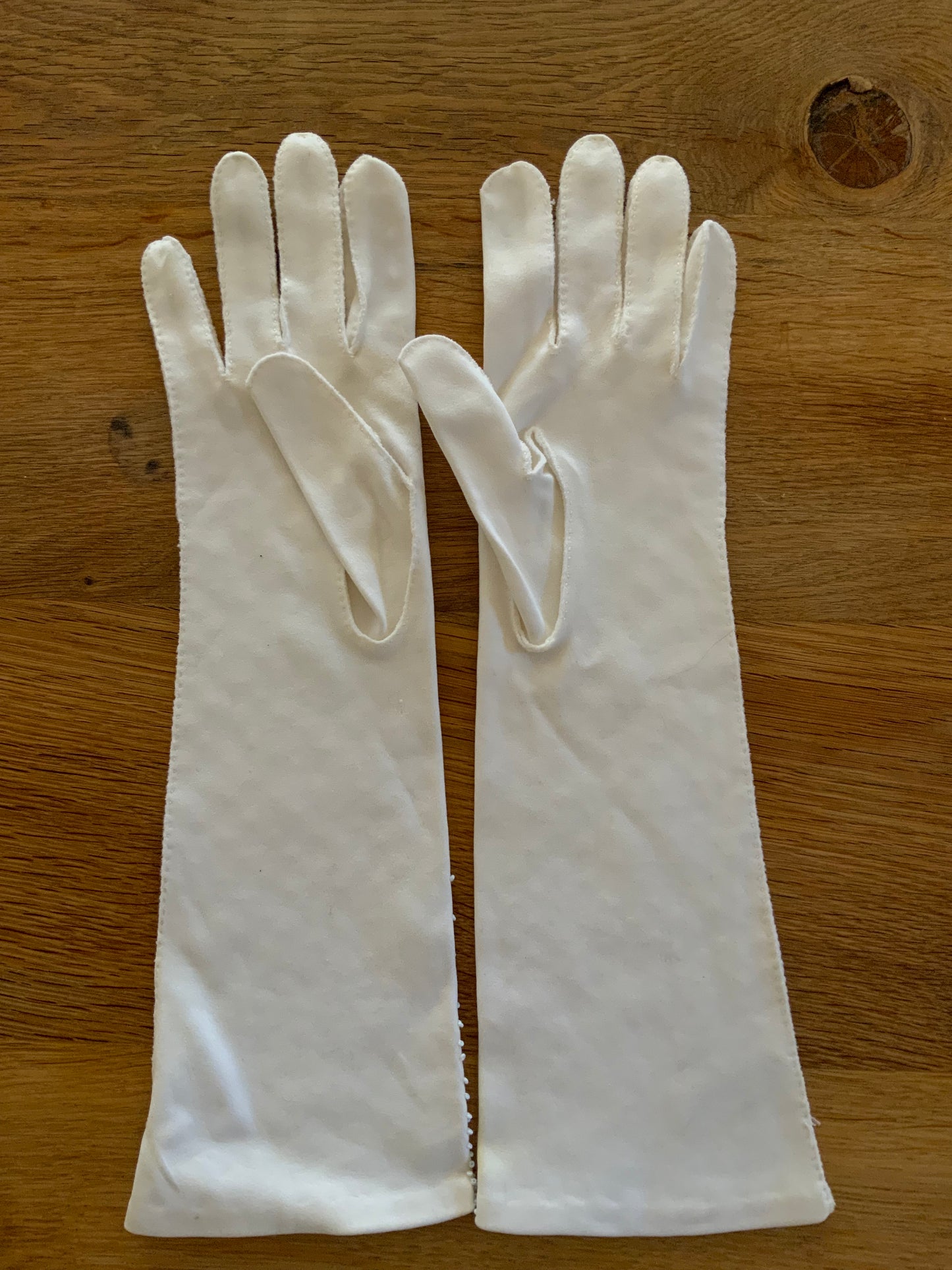 Beaded White Evening Gloves - 50s