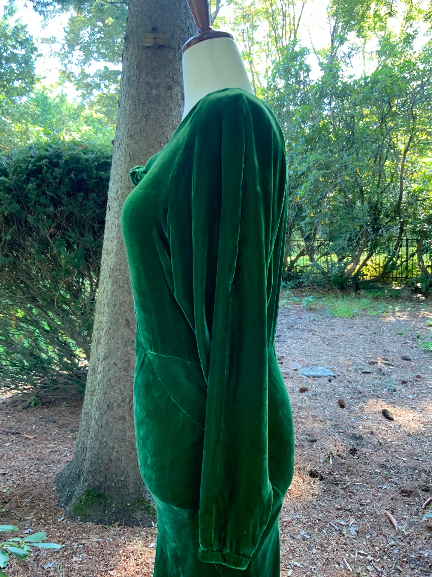 Green Velvet Evening Dress - Late 30s - 30AM