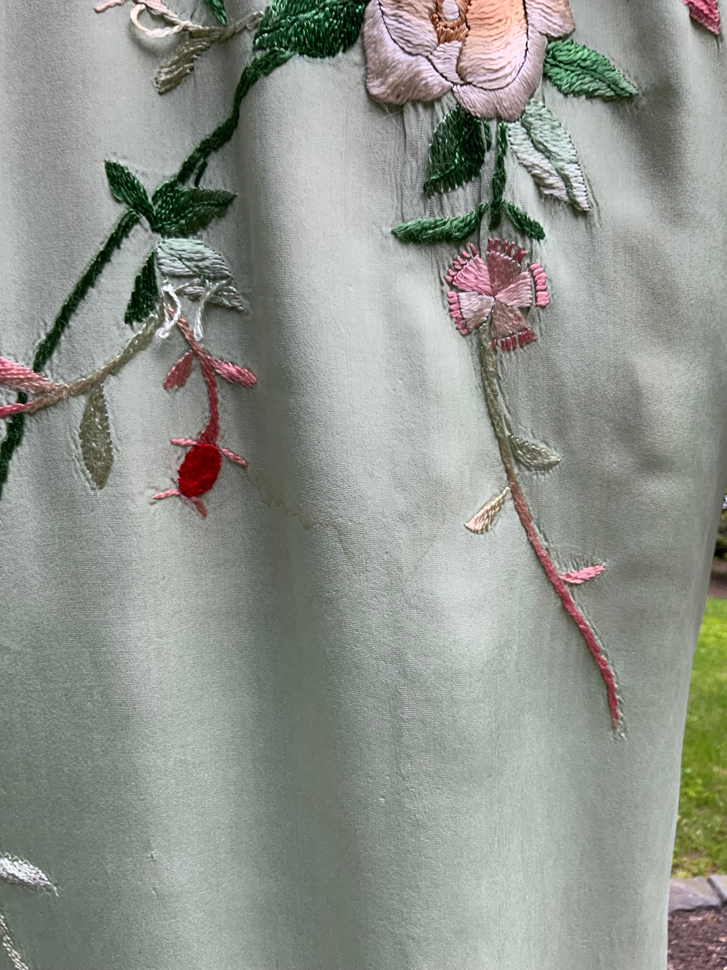 Vintage Japanese Silk Embroidered Kimono | Celadon Green Floral Robe
-40CD
