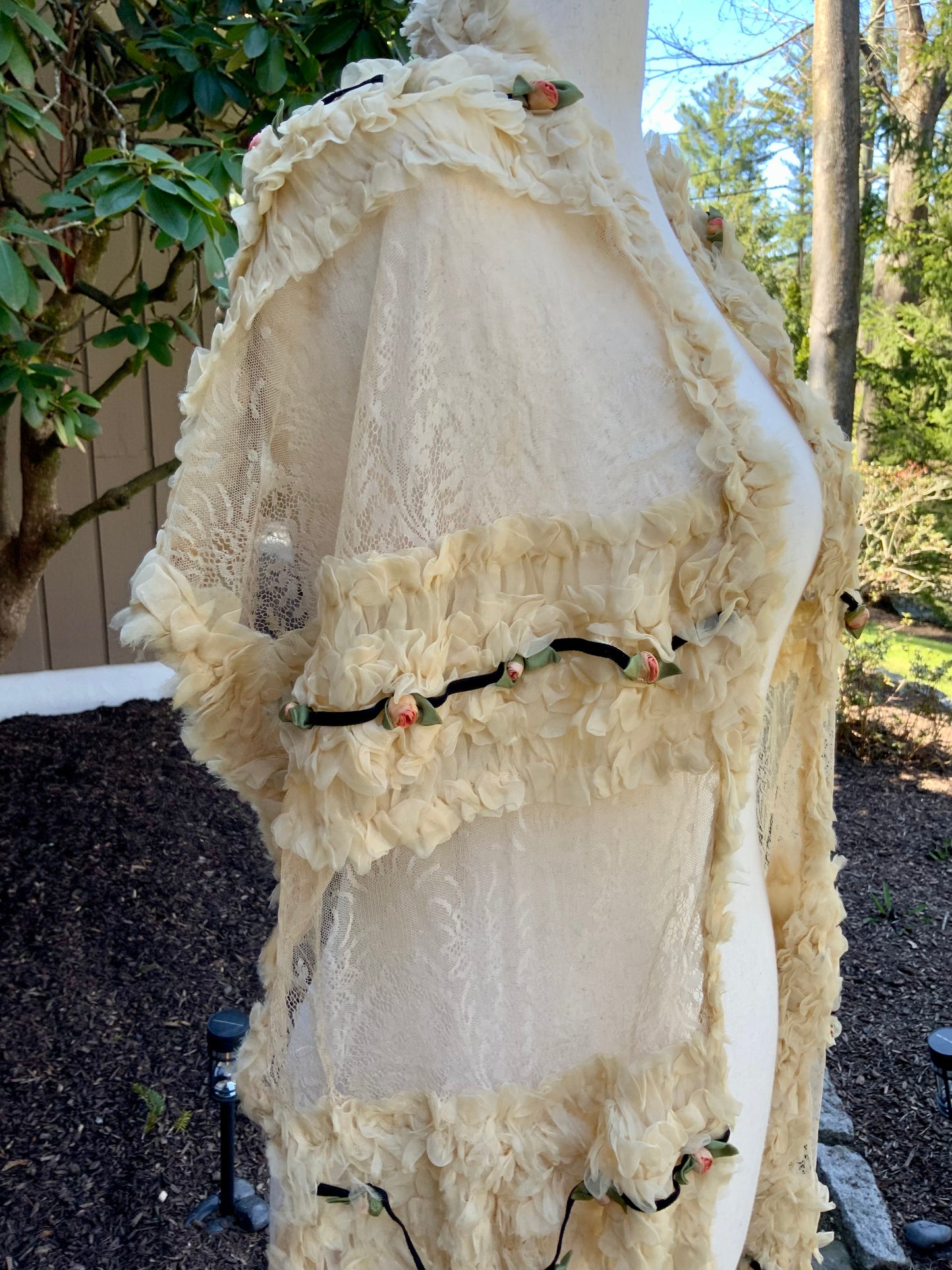 Rare Antique Edwardian Lace & Chiffon Ruffle Scarf Shawl w/ Ribbon Rosettes – Iconic -VI1734j