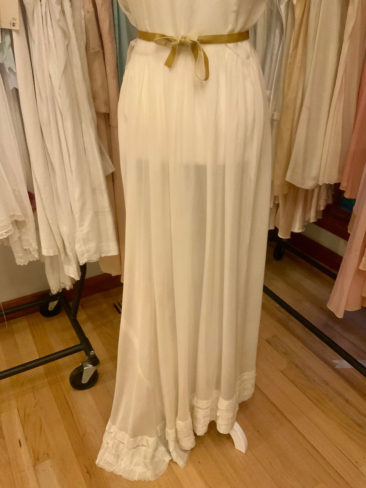 Antique Ivory Chiffon Gown with Ruffled Hem and Lace Appliqué.20ARR