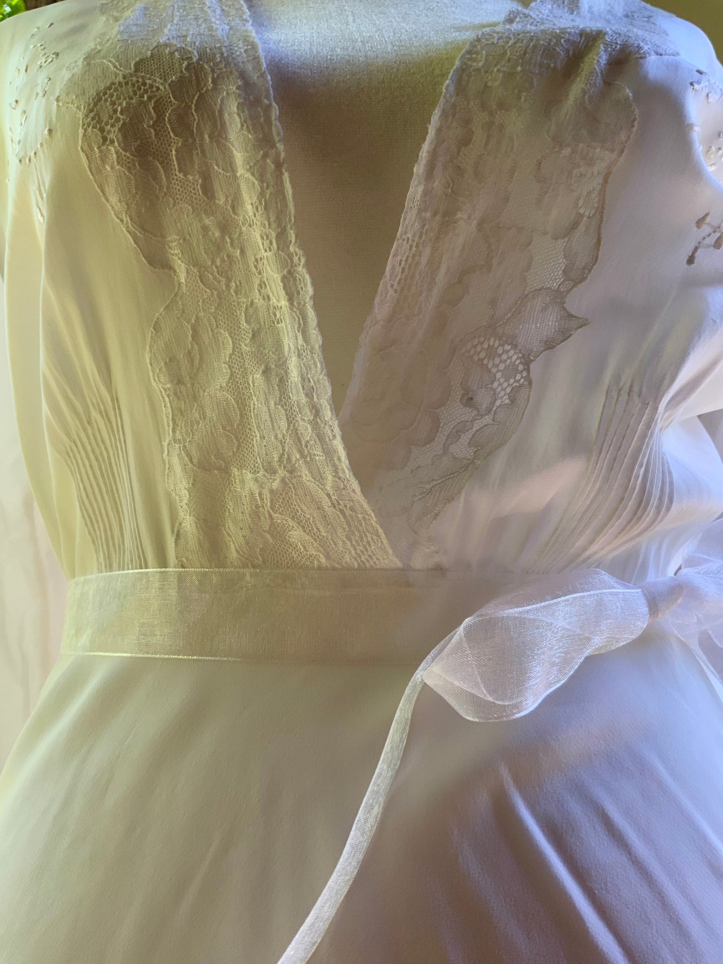 Vintage Ivory Silk Satin Long Sleeve Bridal Gown | Deep V-Neck Lace Maxi Dress-70BD