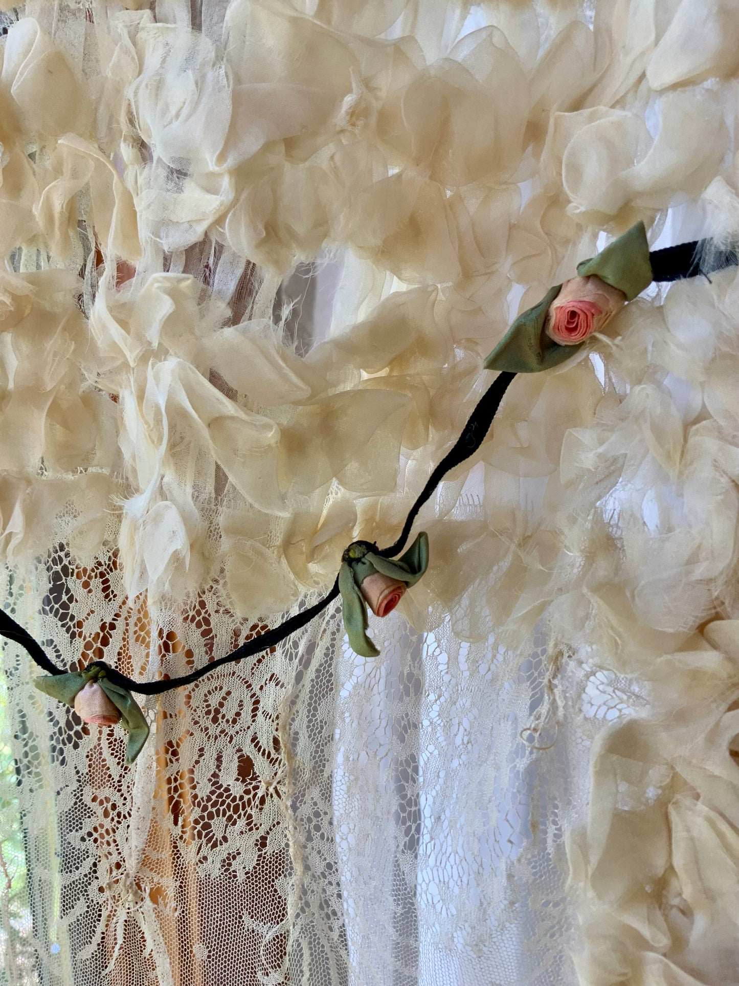 Rare Antique Edwardian Lace & Chiffon Ruffle Scarf Shawl w/ Ribbon Rosettes – Iconic -VI1734j