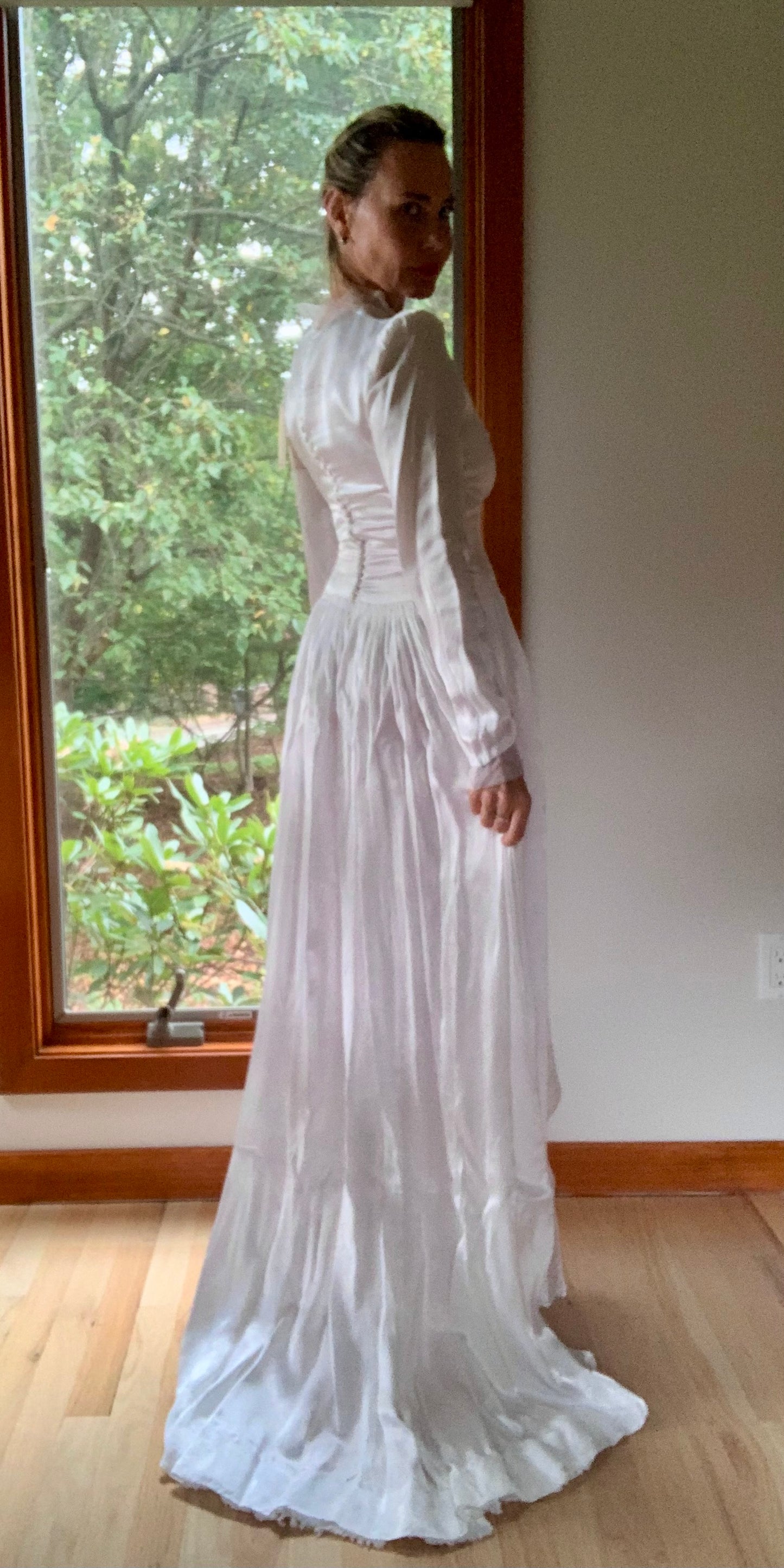 Satin Wedding Dress - 40s -40AI