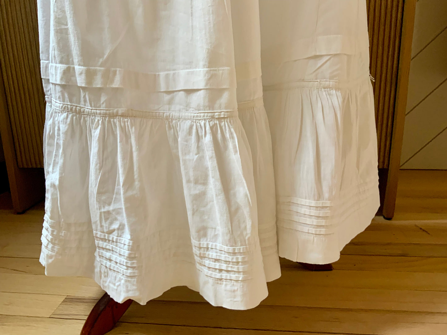 Antique Edwardian White Cotton Petticoat Skirt with Hand-Applied Vintage Appliqués-ED75