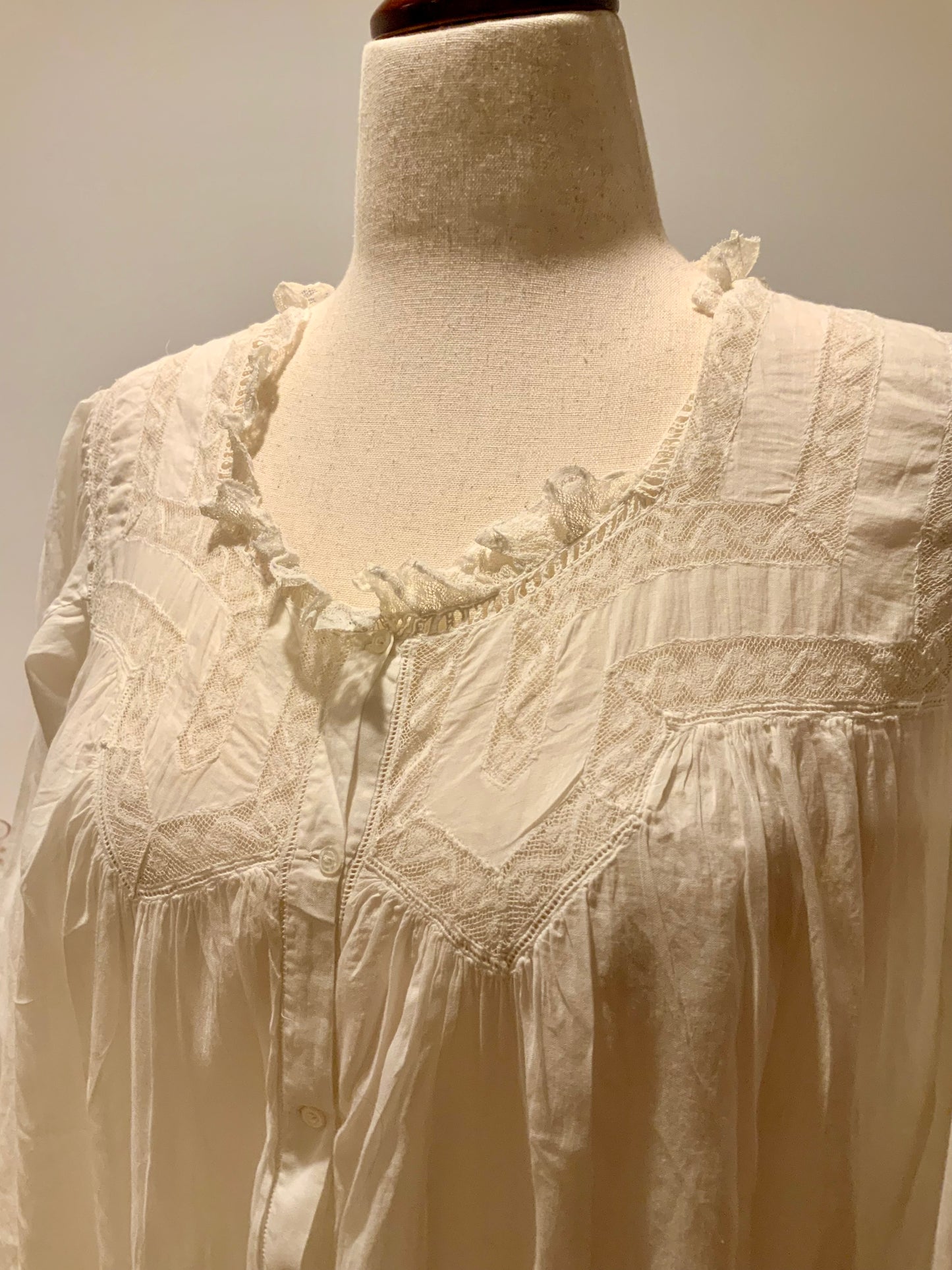 Edwardian White Cotton Nightgown c.1900–1915-E27