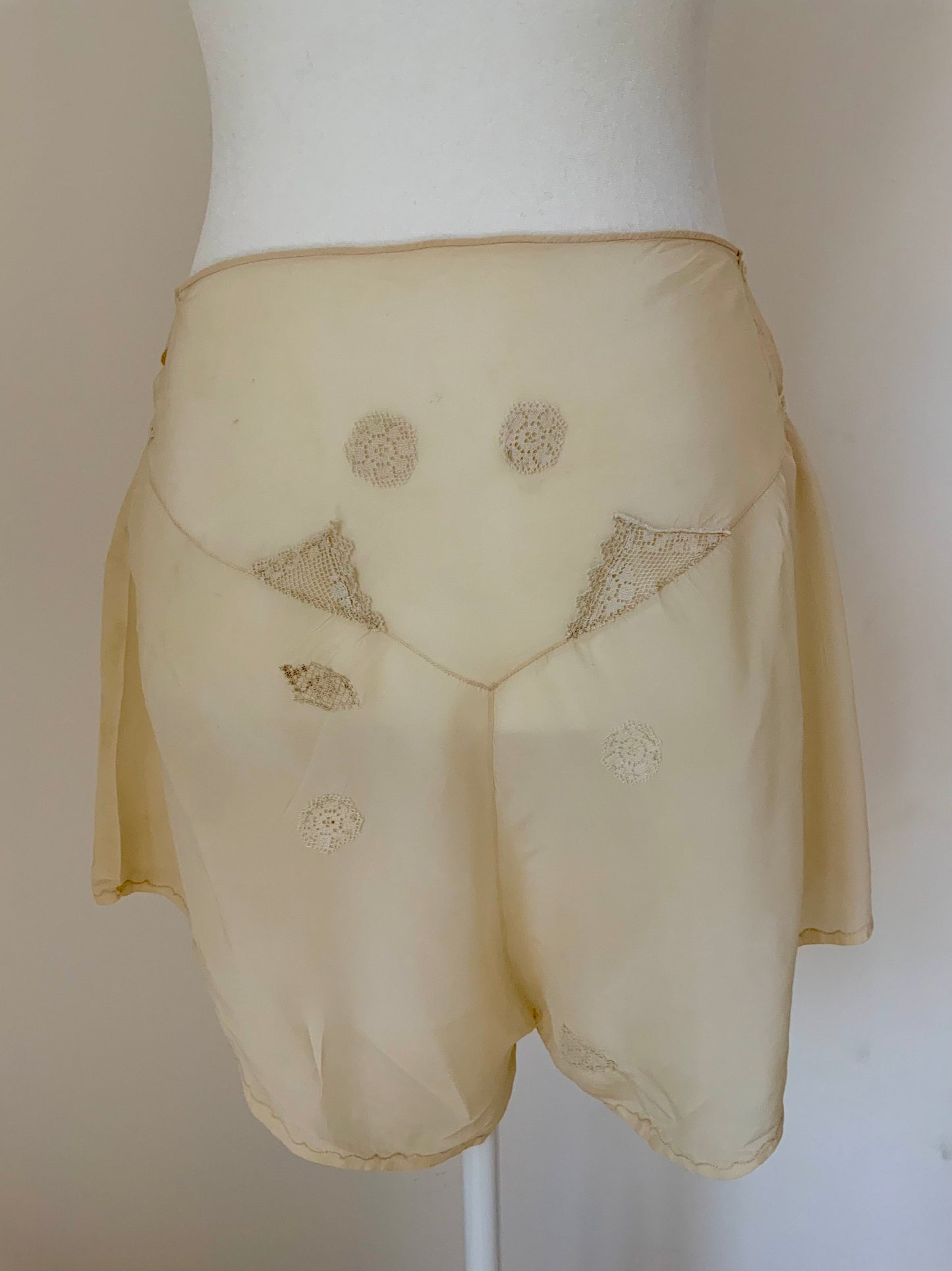 Antique 1920s Ivory Silk Tap Pants | Hand Dyed | Lace Appliqué Restoration | French Boudoir Lingerie-20AN