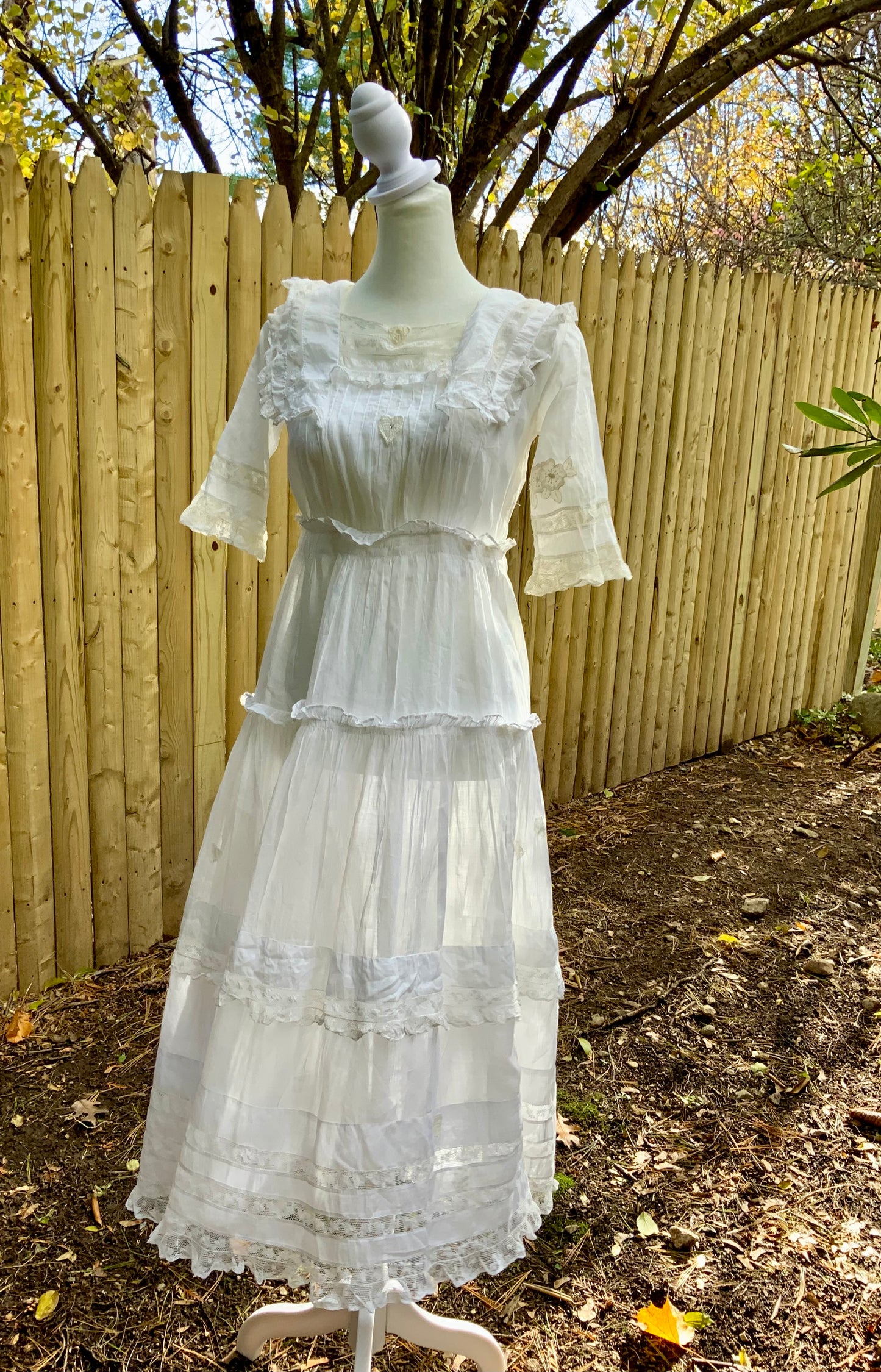 Edwardian Antique White Lawn Dress 1905–1915 • Bridal / Garden Party- ED35