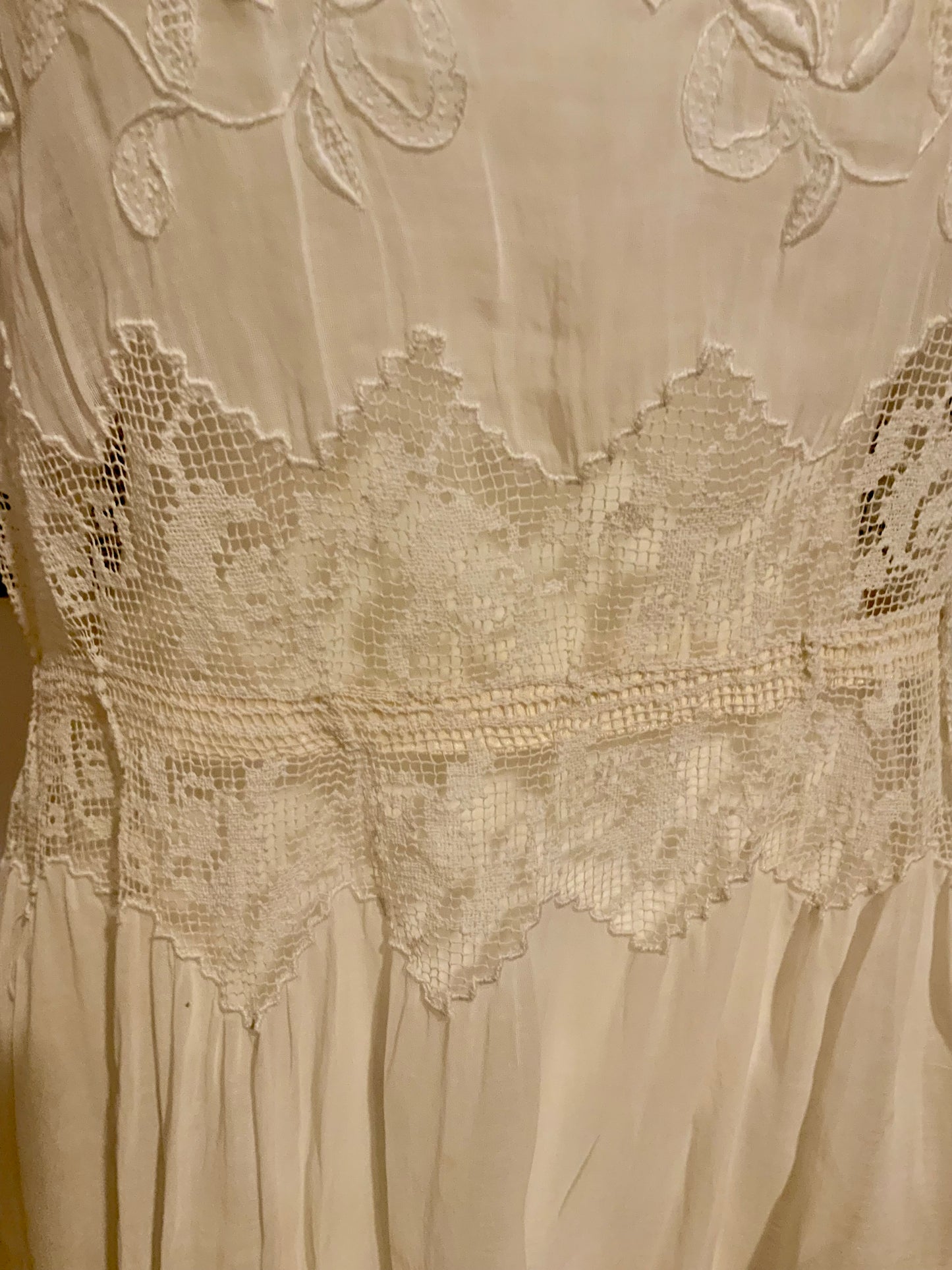 Edwardian Tea Dress in with Handmade Lace & Embroidery | c.1905–1915 - ED30
