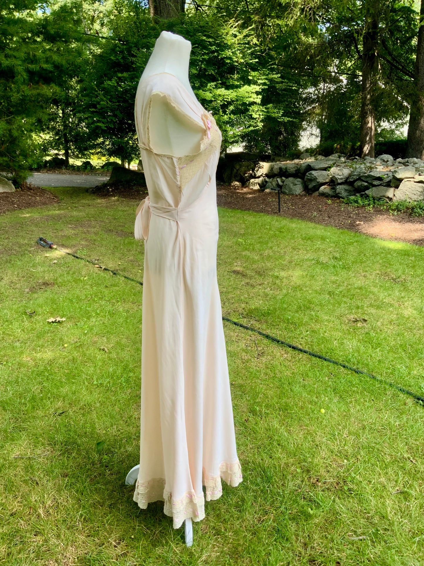1930s Pale Peach Bias Cut Nightgown. Lace and Ribbonwork Boudoir Gown. Cap Sleeve Satin Lingerie.30CS
