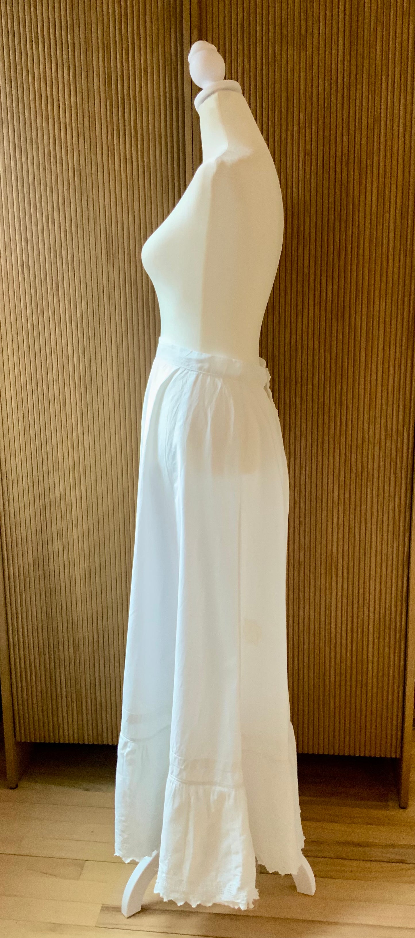 Edwardian White Cotton Petticoat Skirt | Antique Lace Hem | Hand-Repaired with Vintage Appliqués | High Waist-ED74