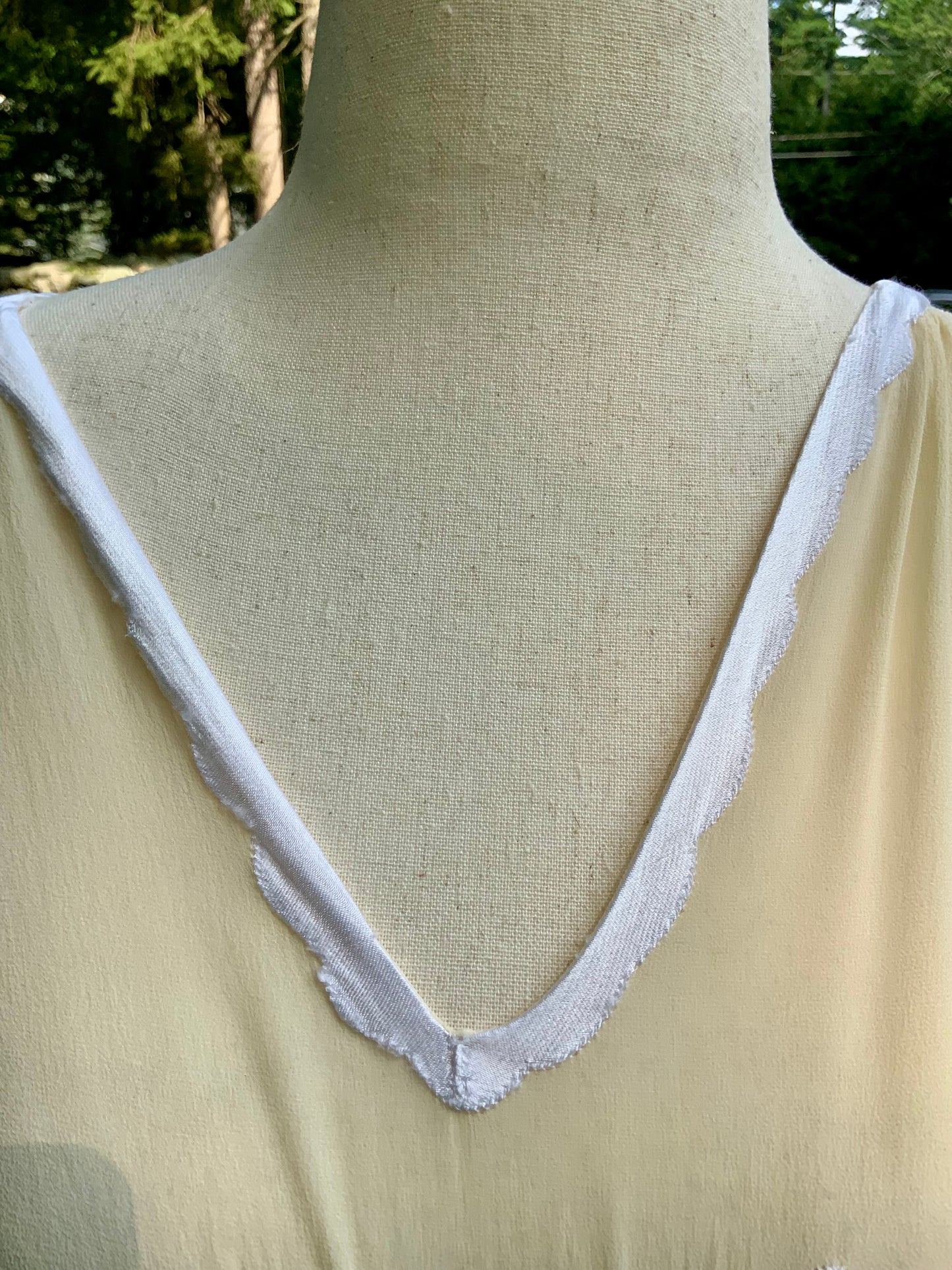 1930s Ivory Silk Chiffon and White Satin Boudoir Dress. Bridal Boudoir. 30cc