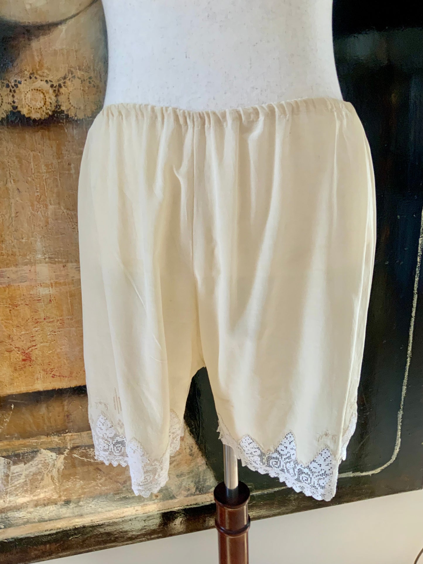 Edwardian Antique Pantalettes • Antique Bloomers • Victorian Drawers • Cotton Lace Lingerie • Pre-WWI Underwear-ED51