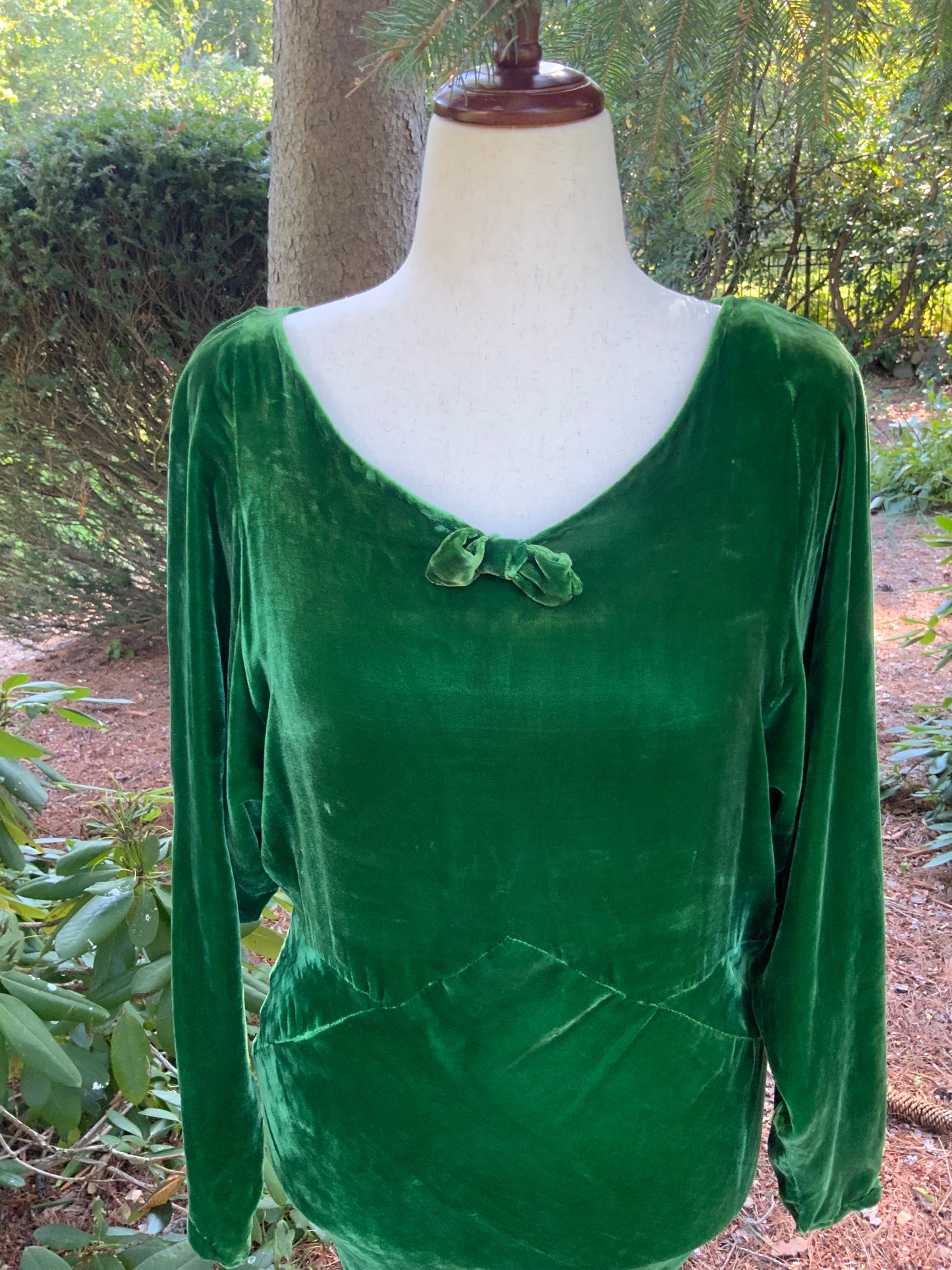 Green Velvet Evening Dress - Late 30s - 30AM