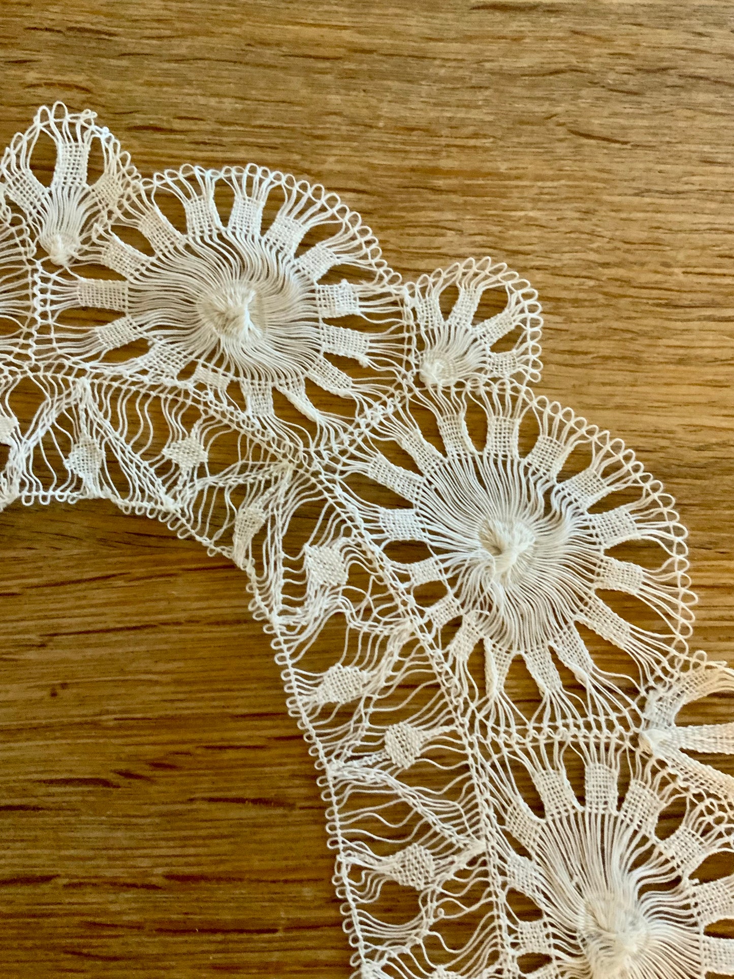 Antique Lace Collar Edwardian Tape Lace Rosette Design Handmade Delicate