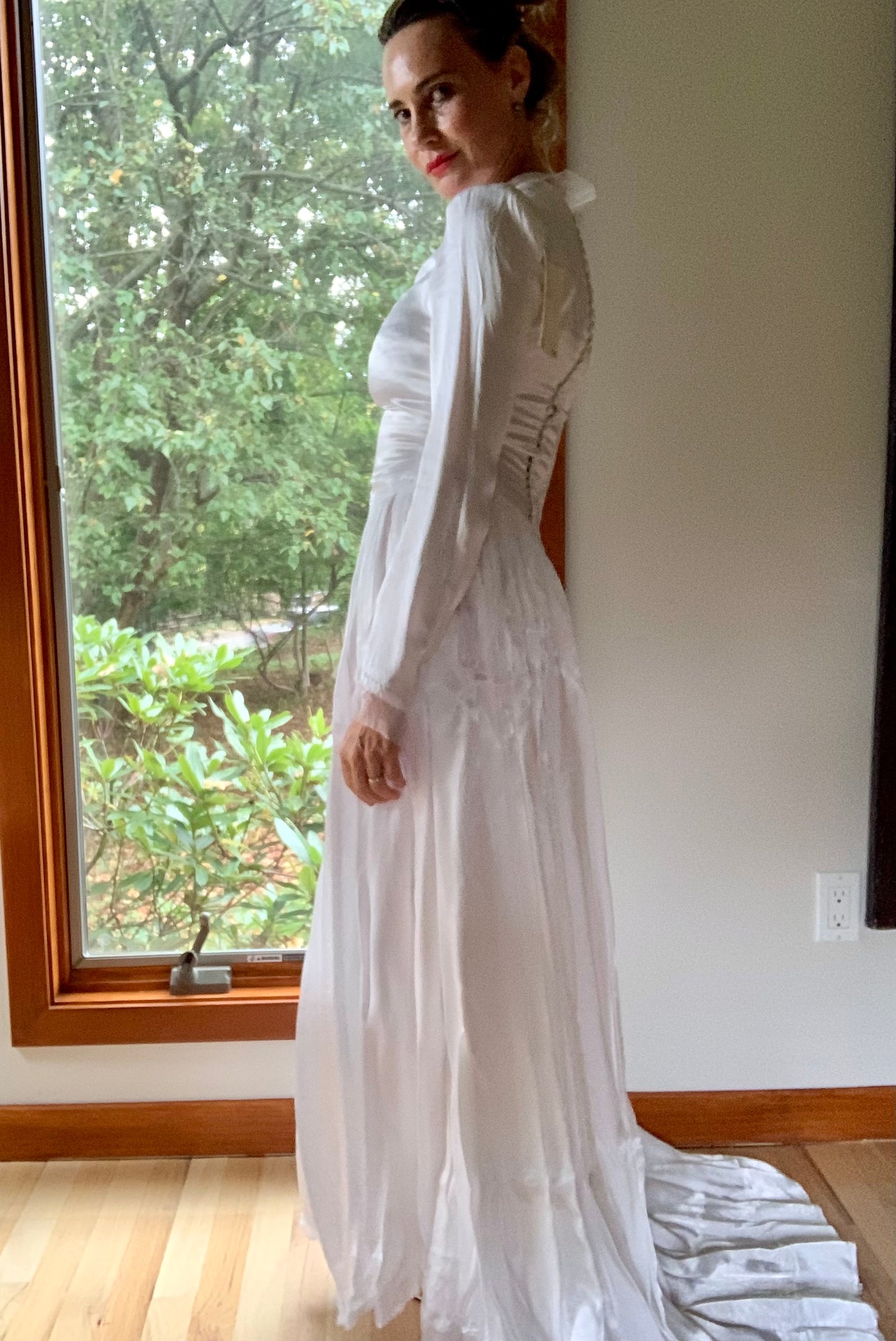 Satin Wedding Dress - 40s -40AI
