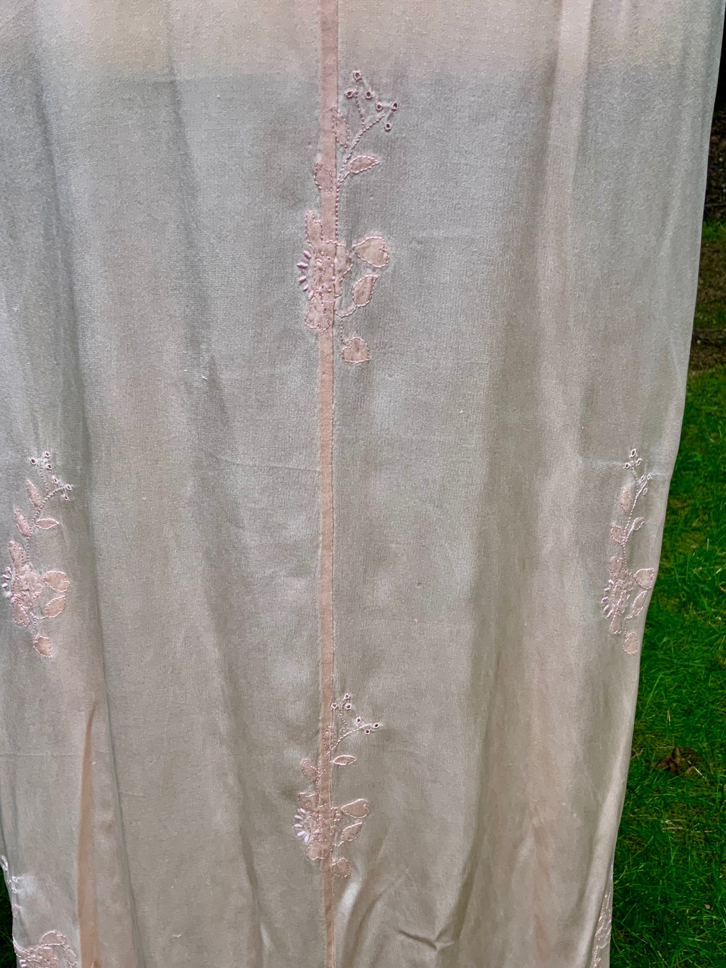 1930s Peach Silk Embroidered Gown with Train. Alternative Vintage Bridal Dress.30CF