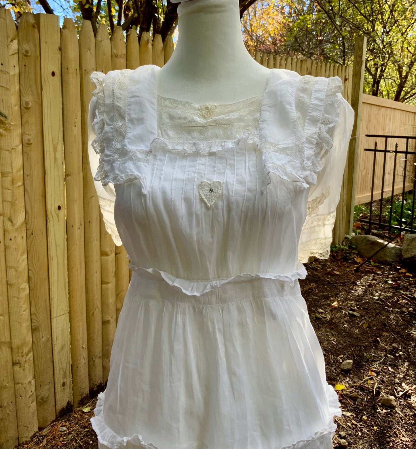 Edwardian Antique White Lawn Dress 1905–1915 • Bridal / Garden Party- ED35