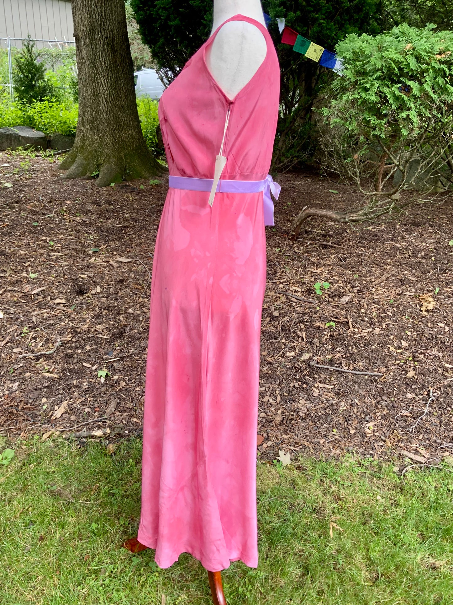 1930s Hand-Dyed Raspberry Pink Silk Bias Cut Dress | Art Deco Embroidered Bodice
-30BI