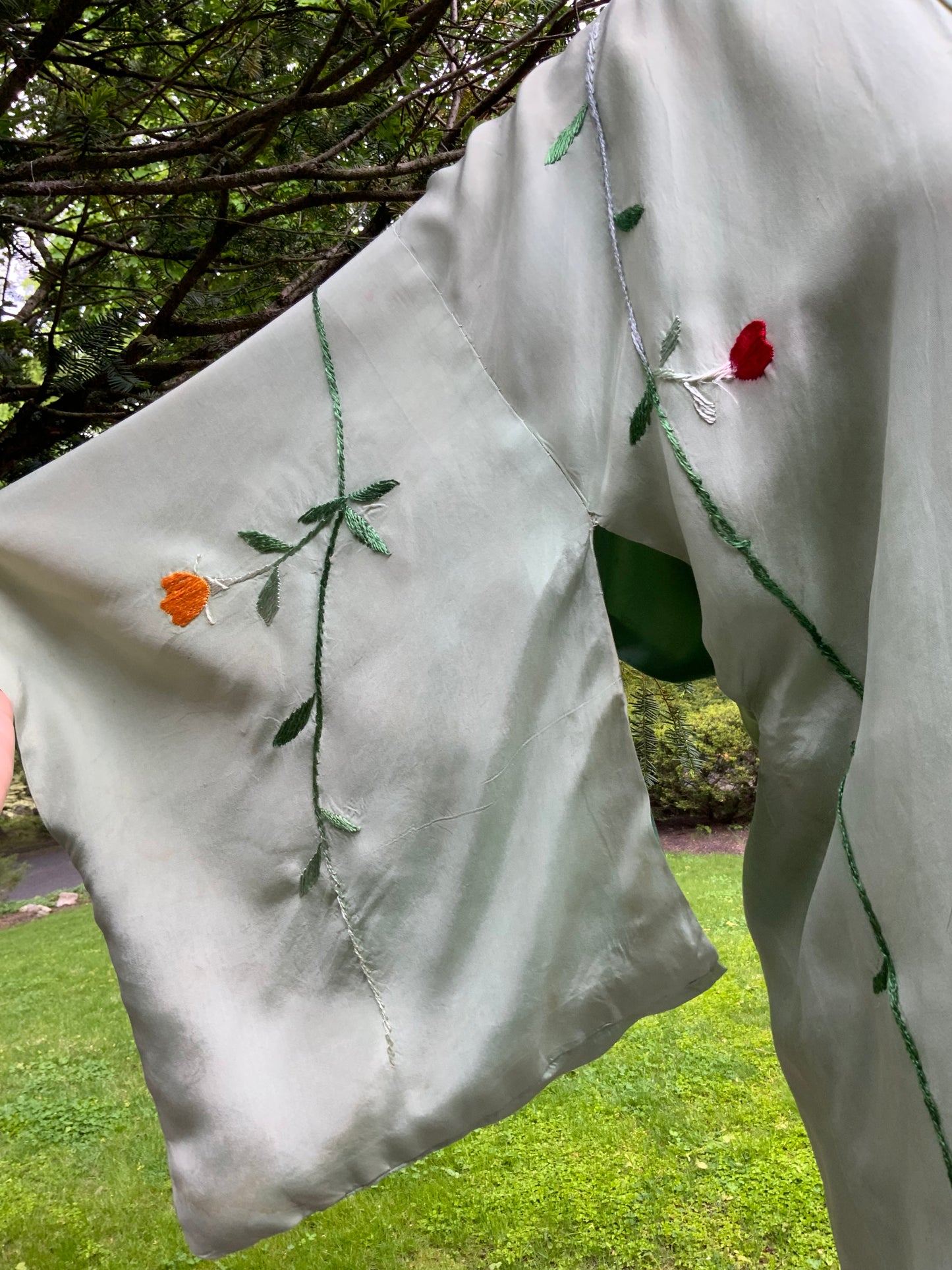 Vintage Japanese Silk Embroidered Kimono | Celadon Green Floral Robe
-40CD