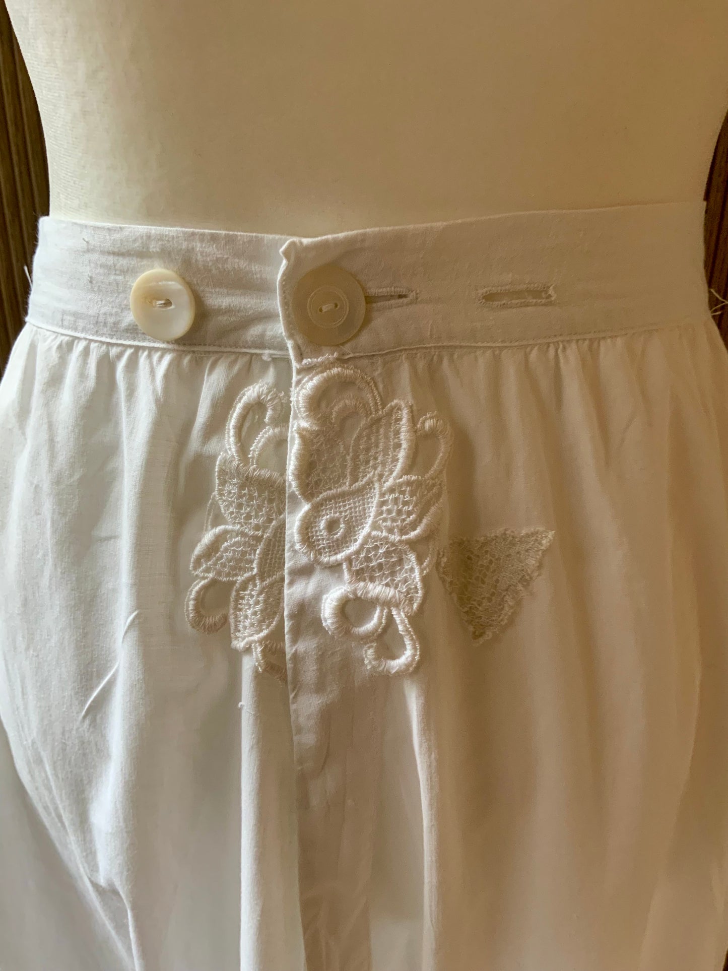 Edwardian White Cotton Petticoat Skirt | Antique Lace Hem | Hand-Repaired with Vintage Appliqués | High Waist-ED74